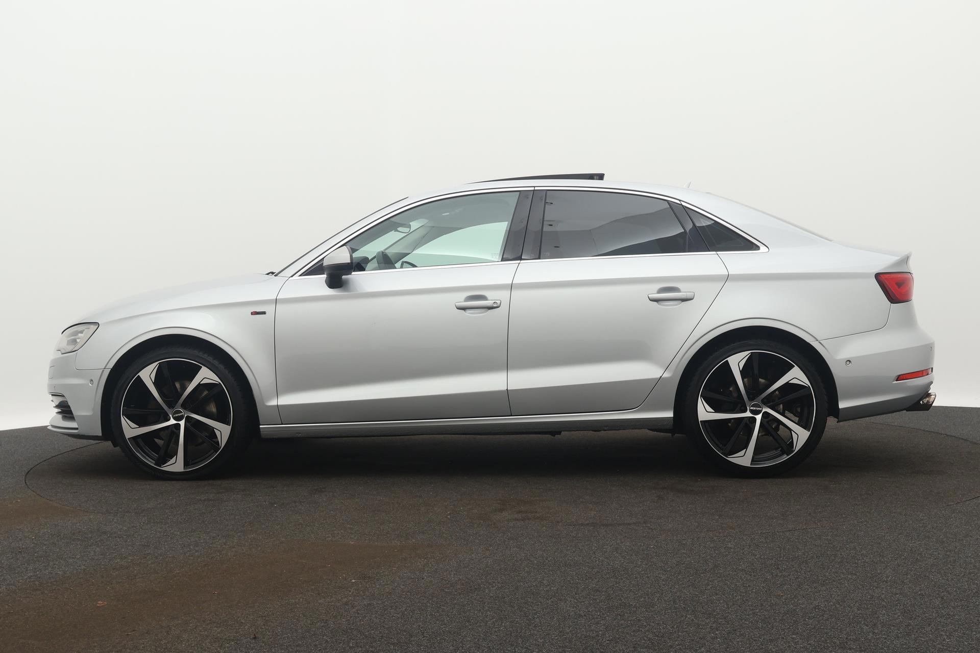 Foto van Audi A3 Limousine