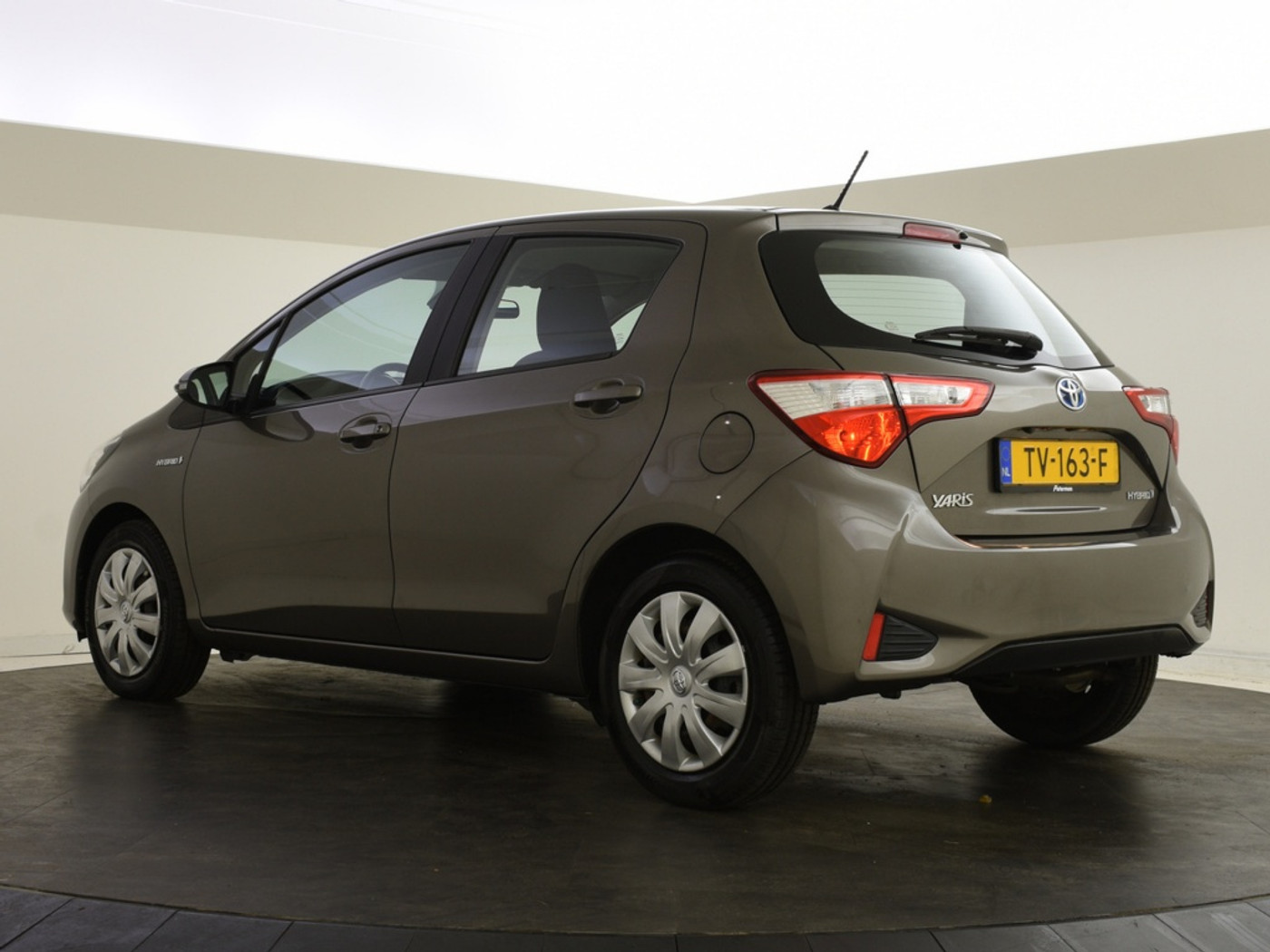 Foto van Toyota Toyota Yaris Hybrid
