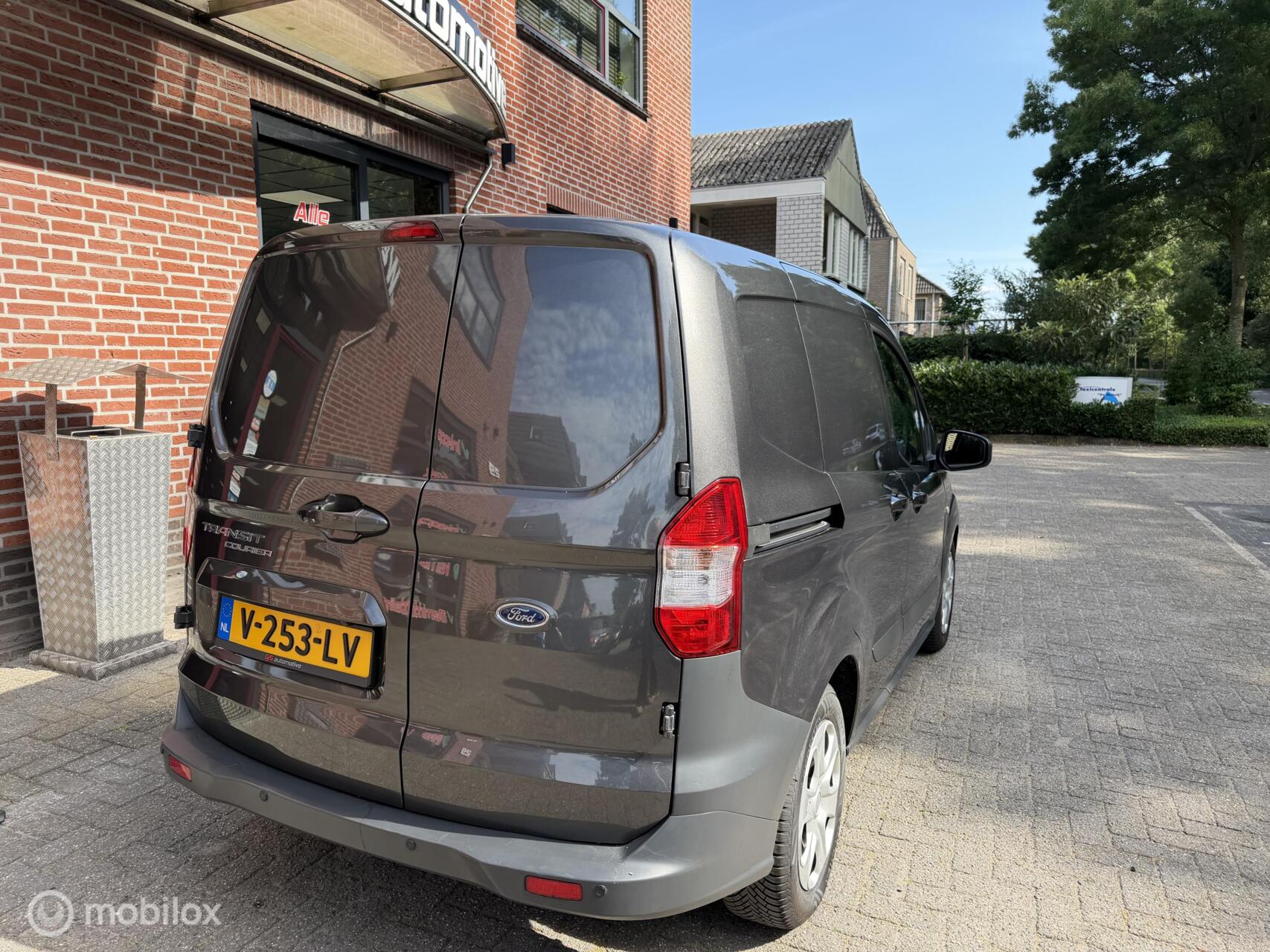 Foto van Ford Transit Courier