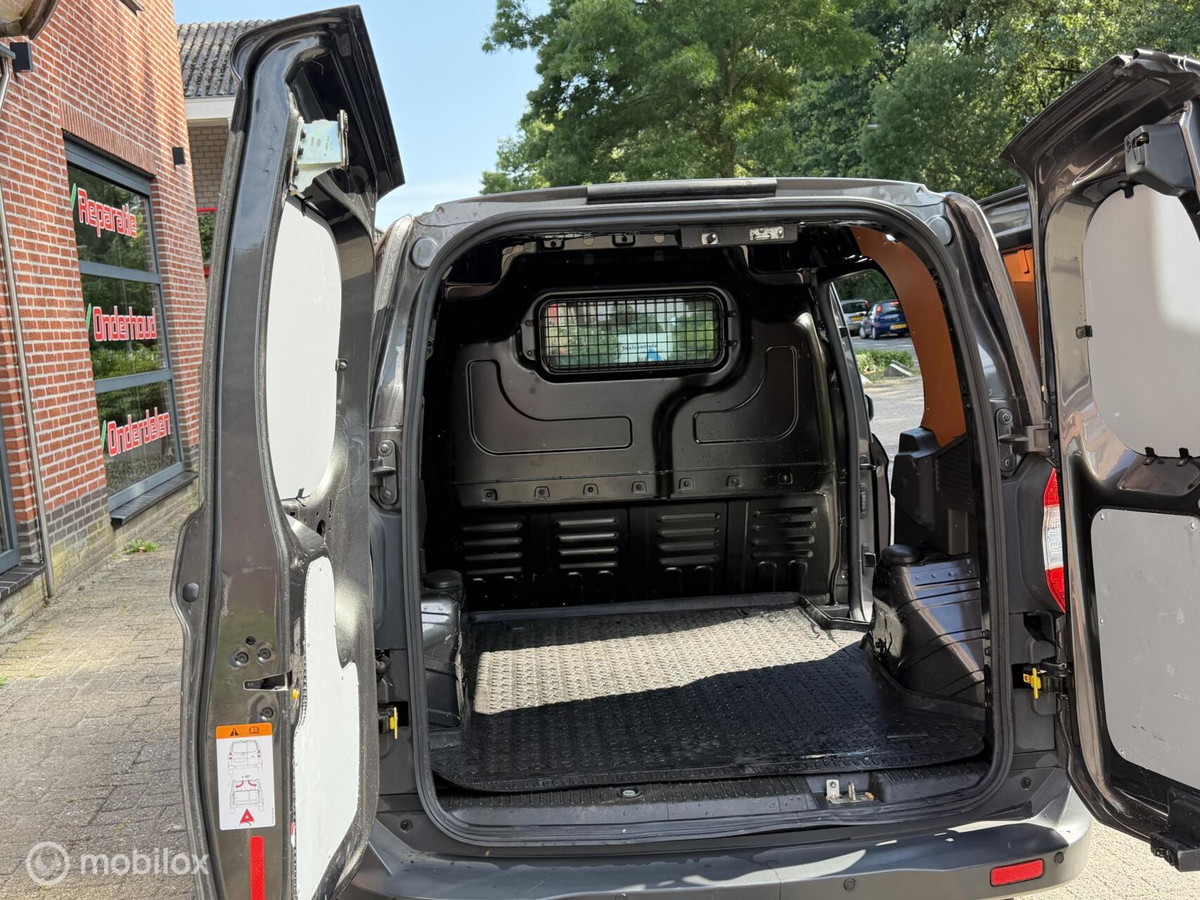 Foto van Ford Transit Courier