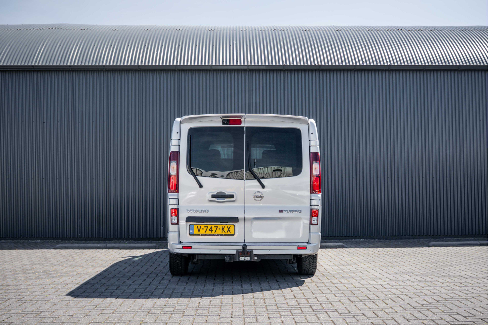 Foto van Opel Vivaro-b
