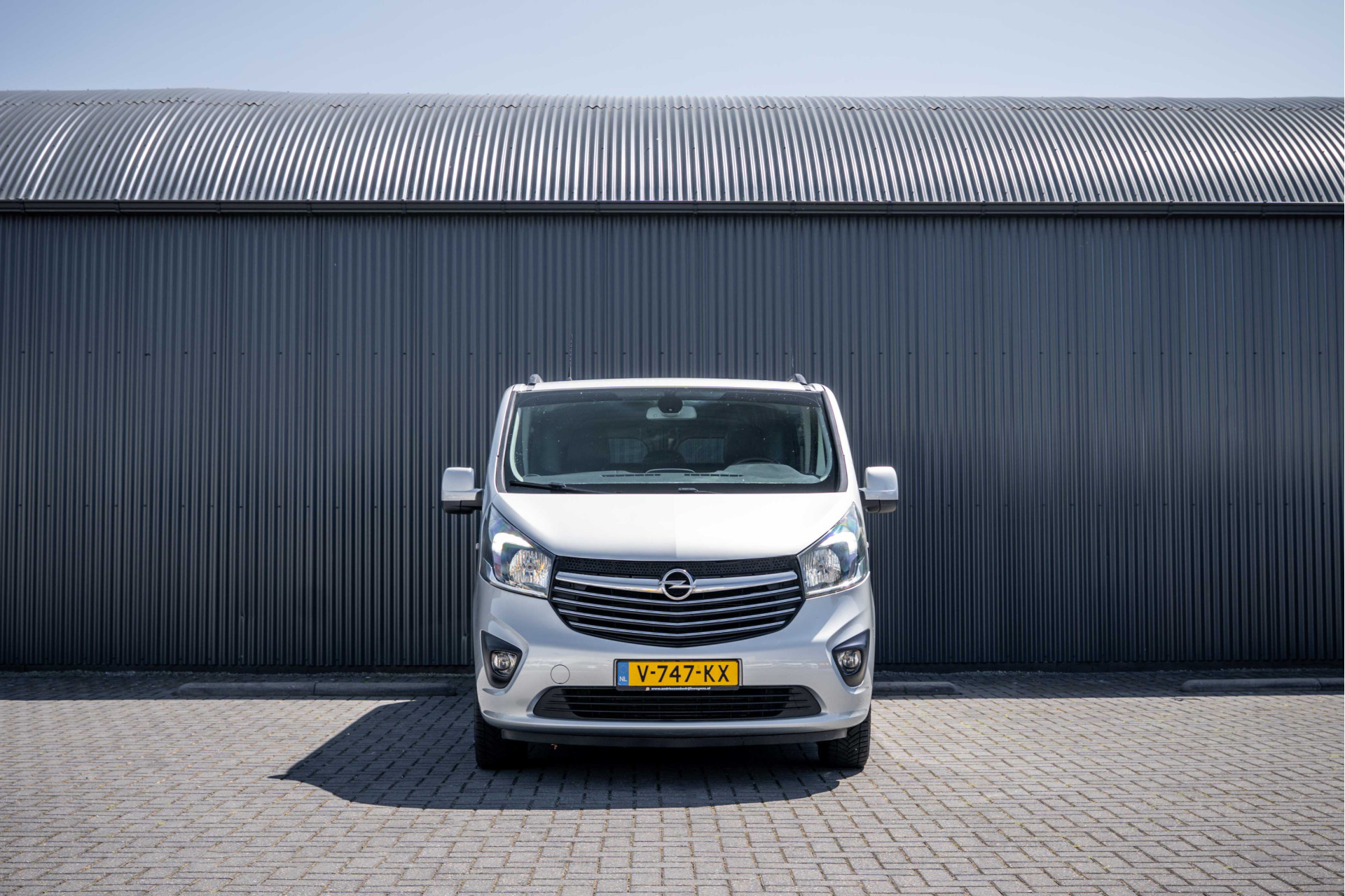 Foto van Opel Vivaro-b