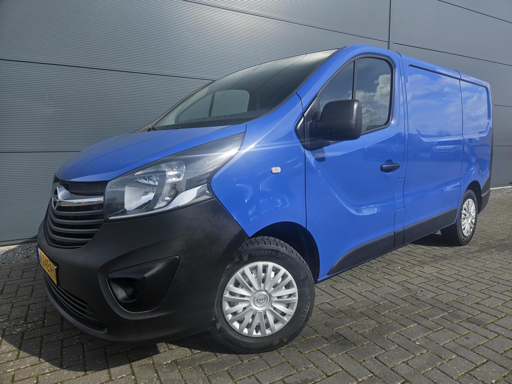 Foto van Opel Vivaro-b