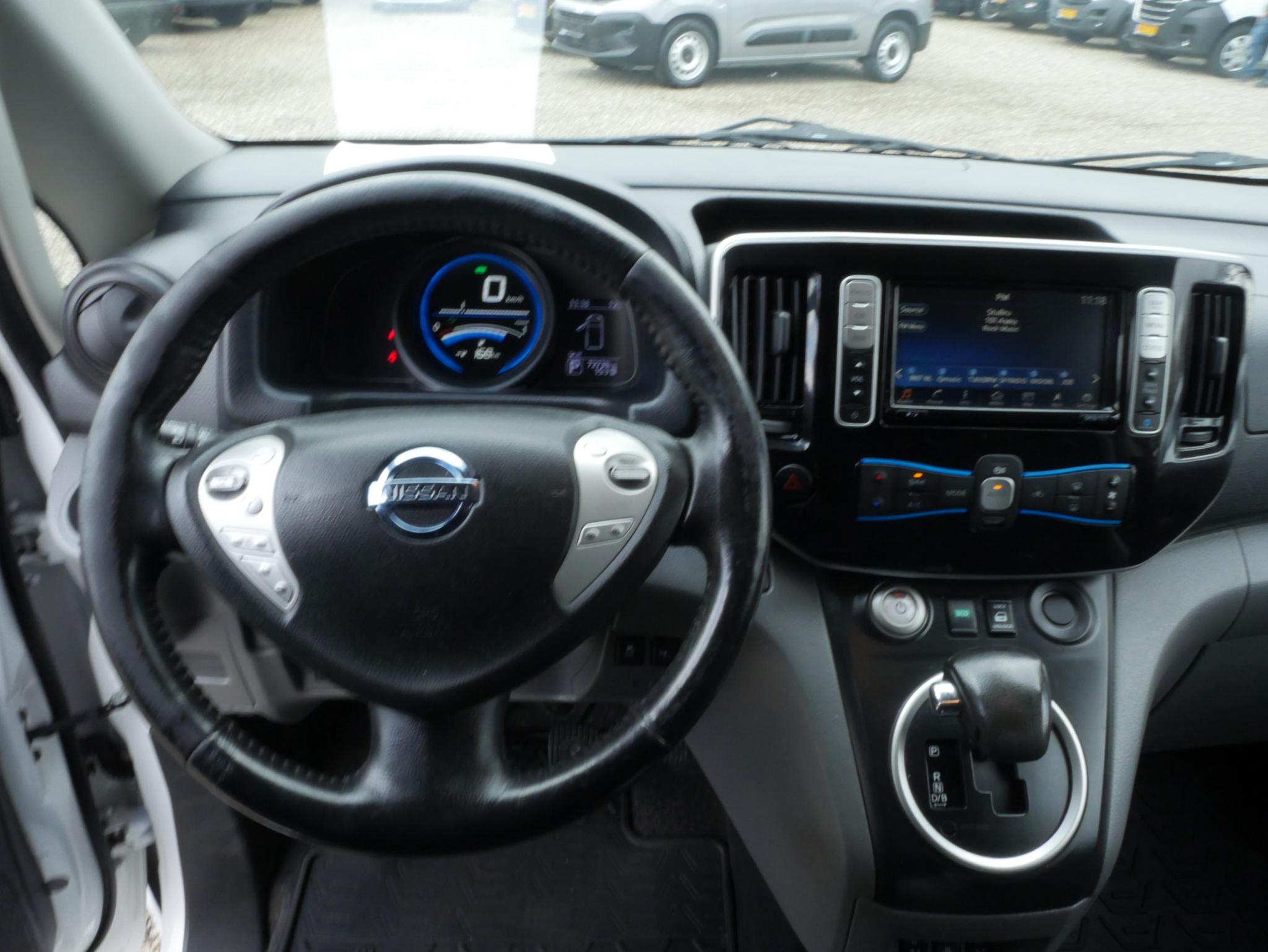 Foto van Nissan E-nv200