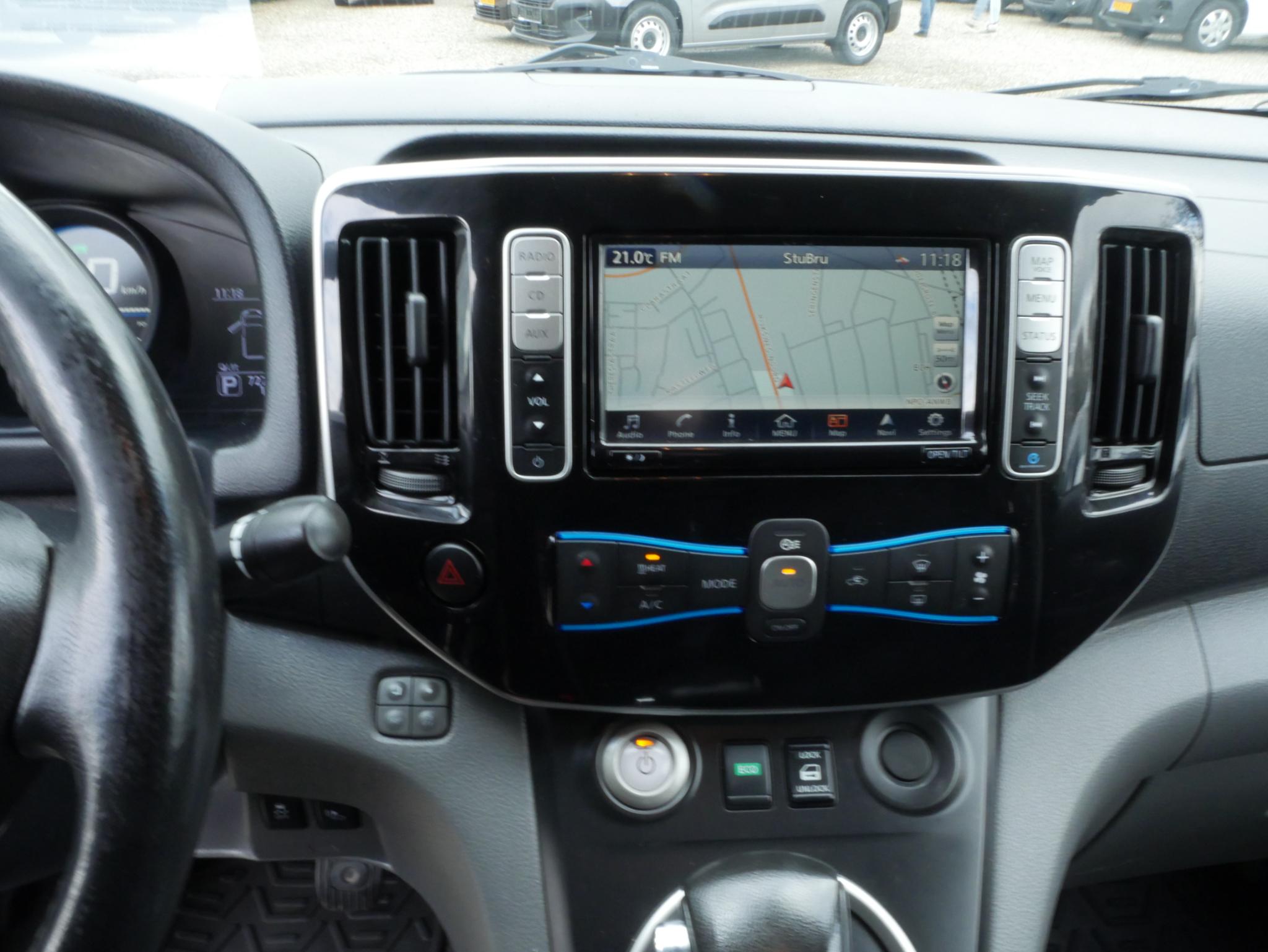 Foto van Nissan E-nv200