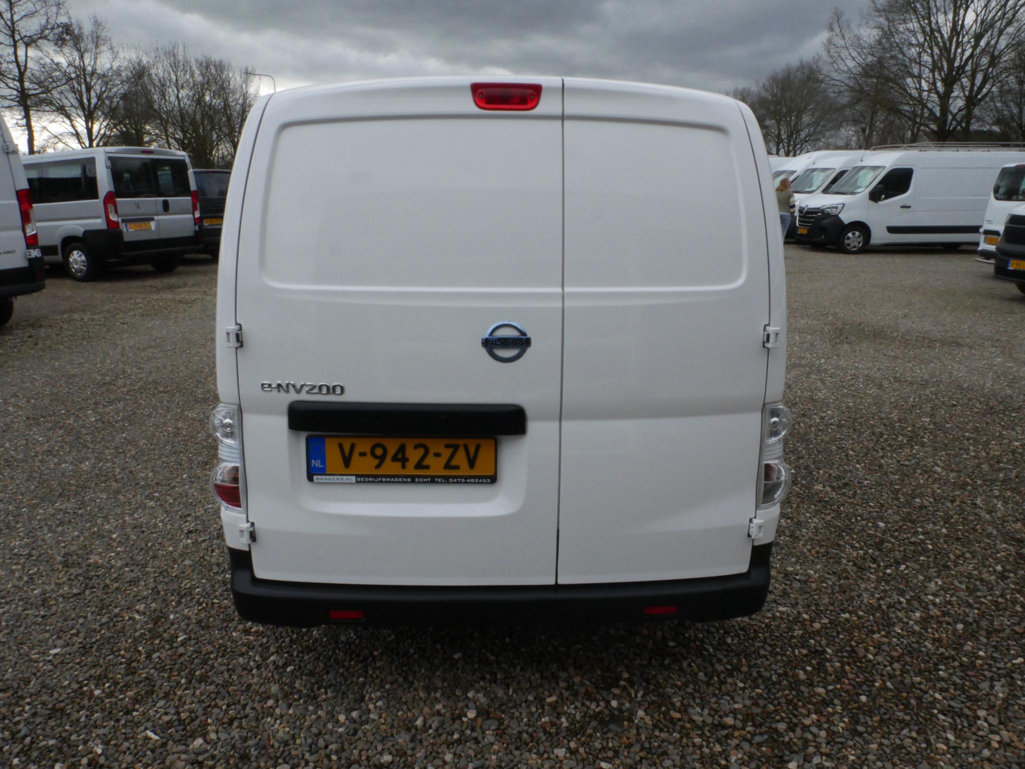 Foto van Nissan E-nv200