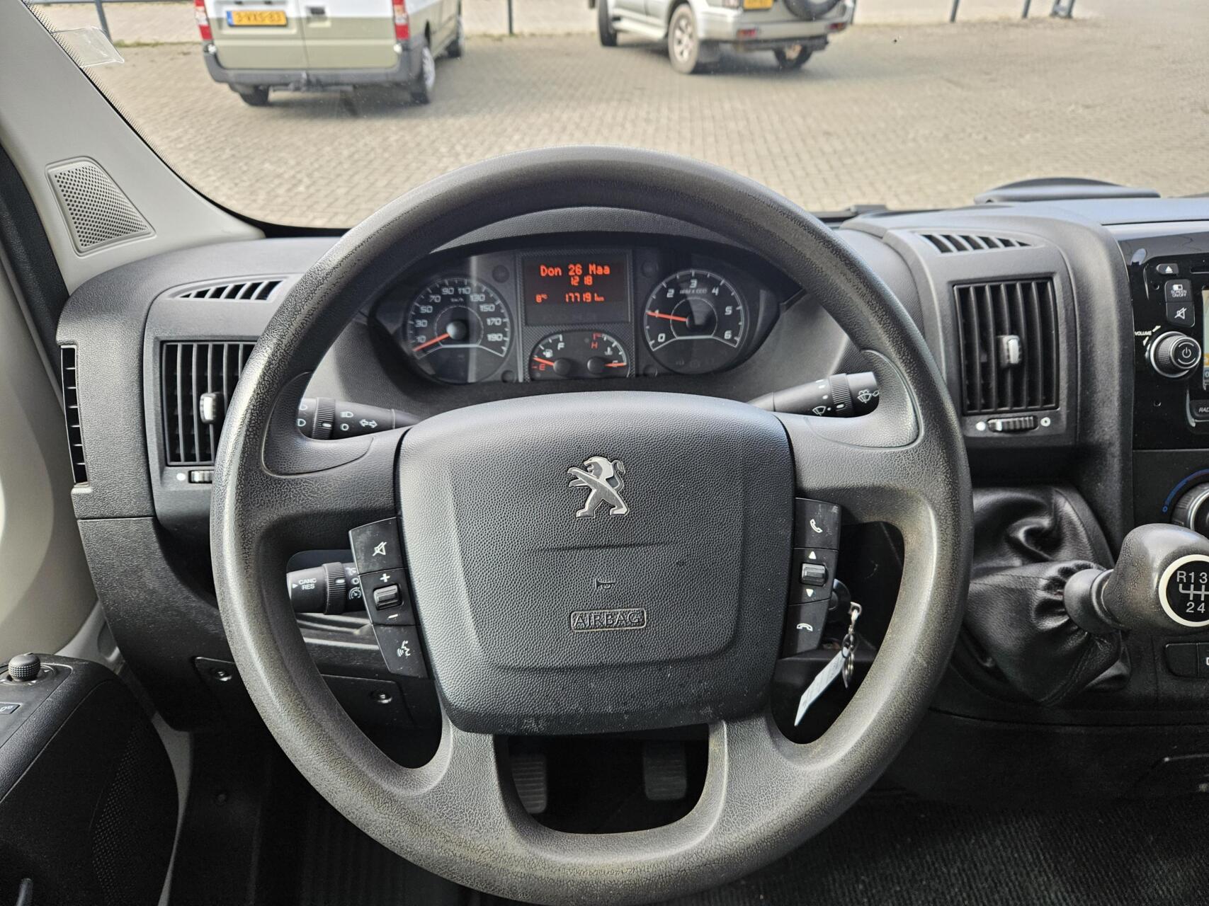 Foto van Peugeot Peugeot Boxer
