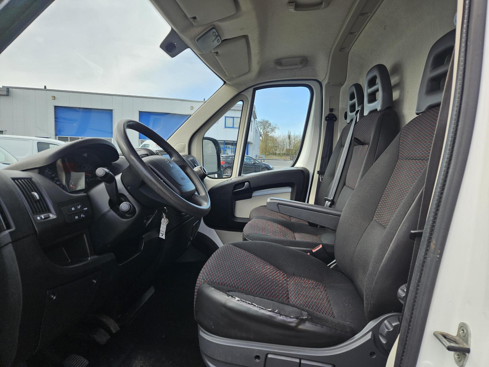 Foto van Peugeot Peugeot Boxer