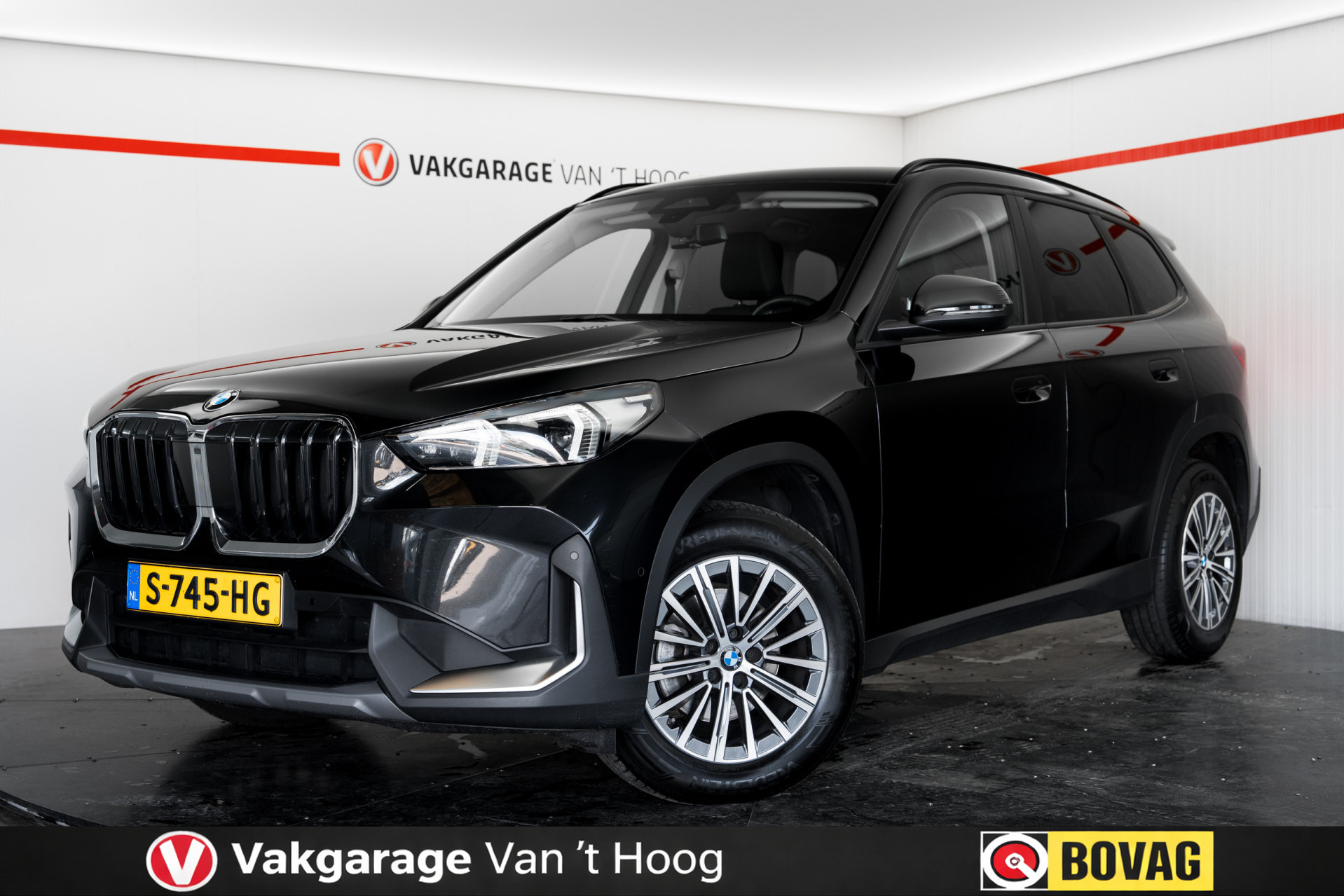 BMW X1 sDrive18i Nw model Leder Camera Sfeerverlichting 2023 - voorkant