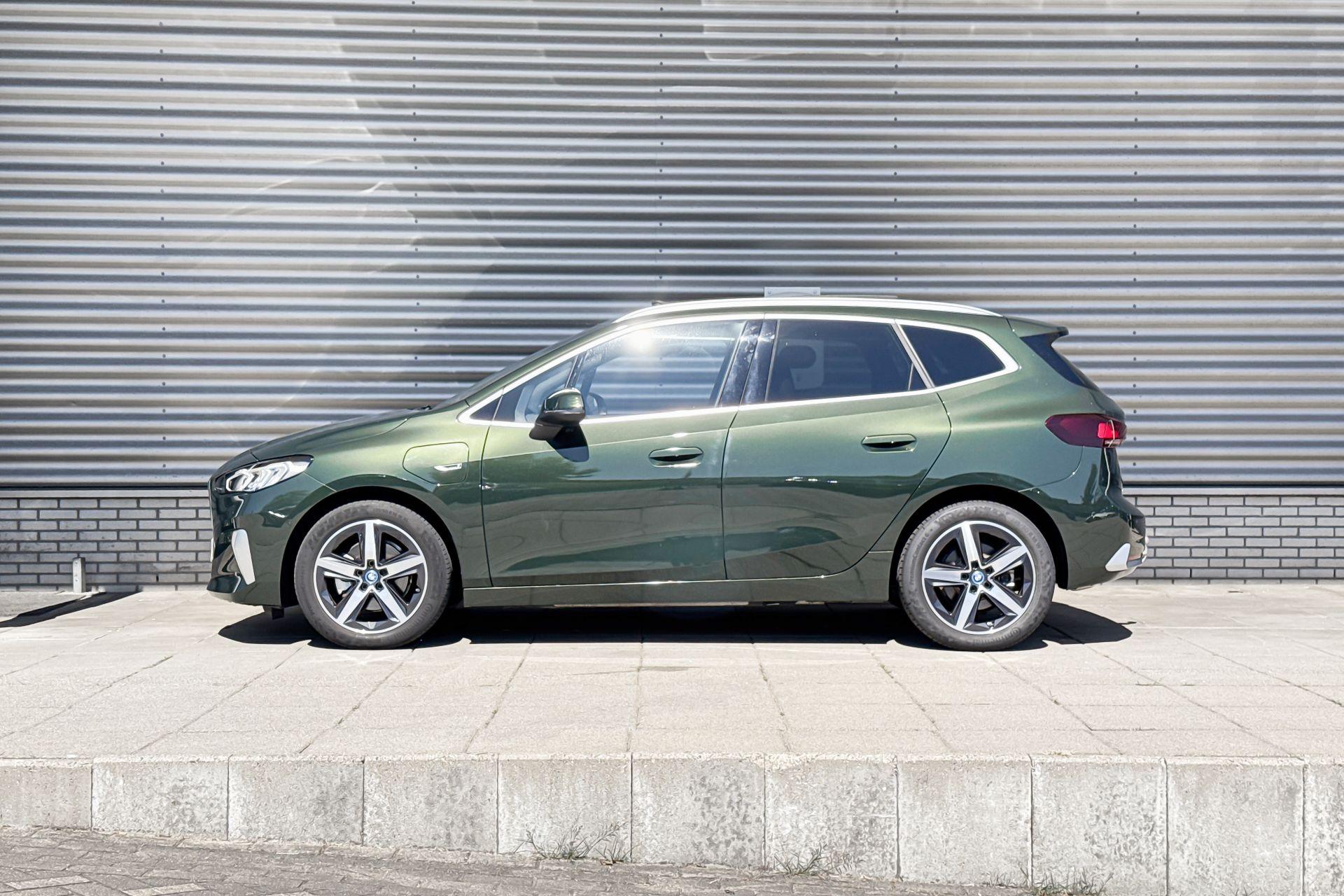 Foto van BMW 225e xDrive Active Tourer
