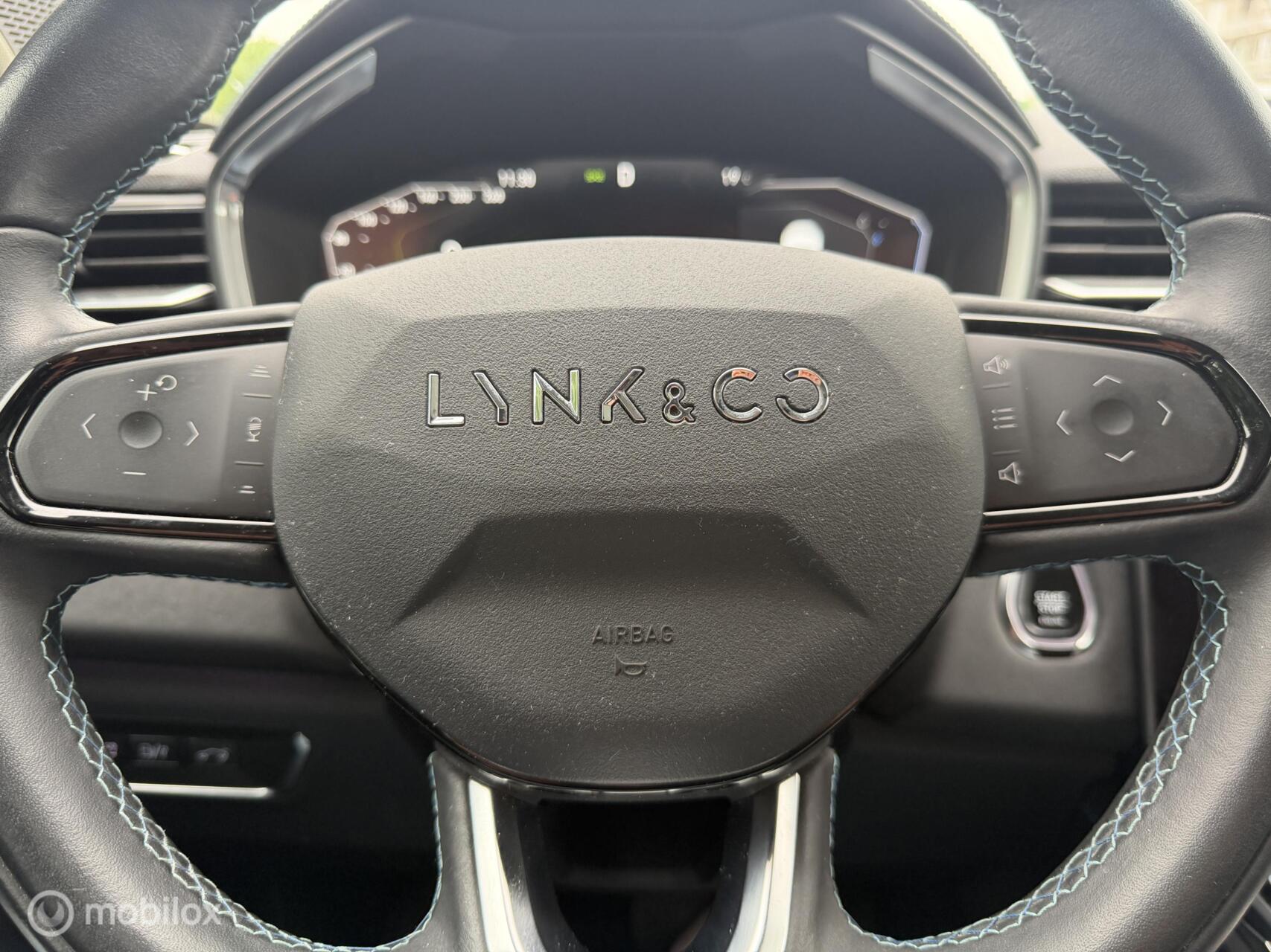 Foto van Lynk&co LYNK & Co 01