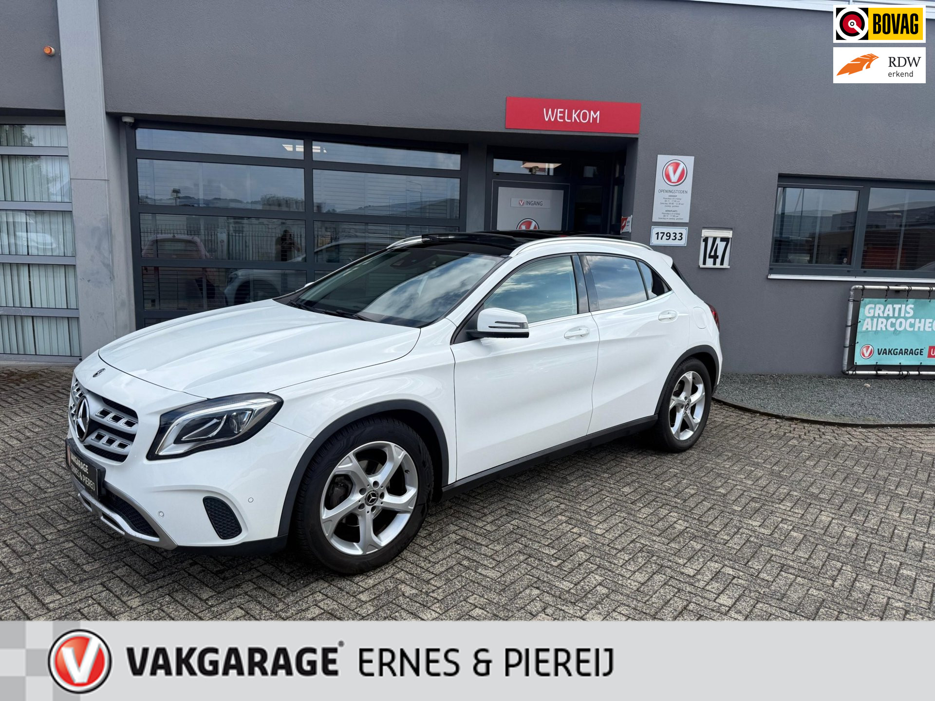 Mercedes-Benz Gla 180 180 Premium Plus 2018 - voorkant