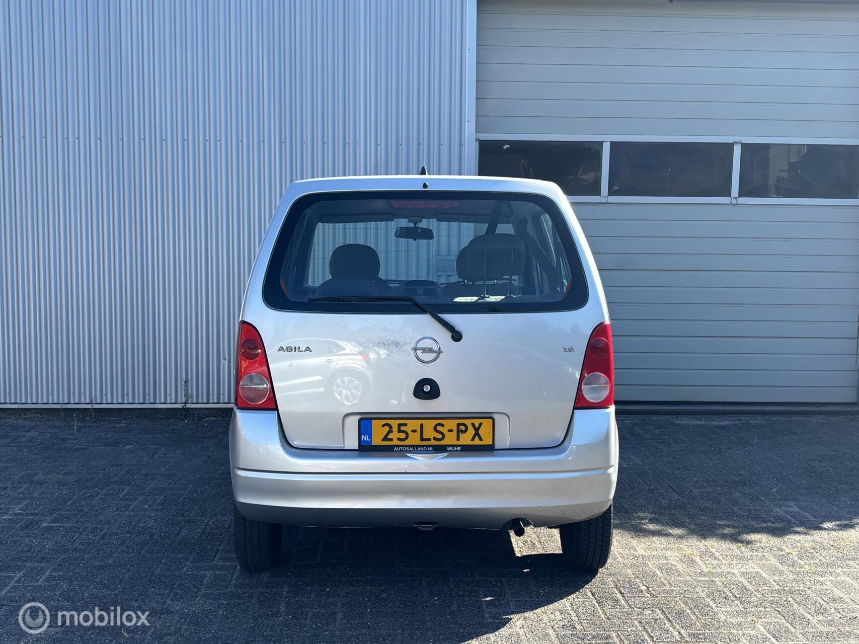 Foto van Opel Agila