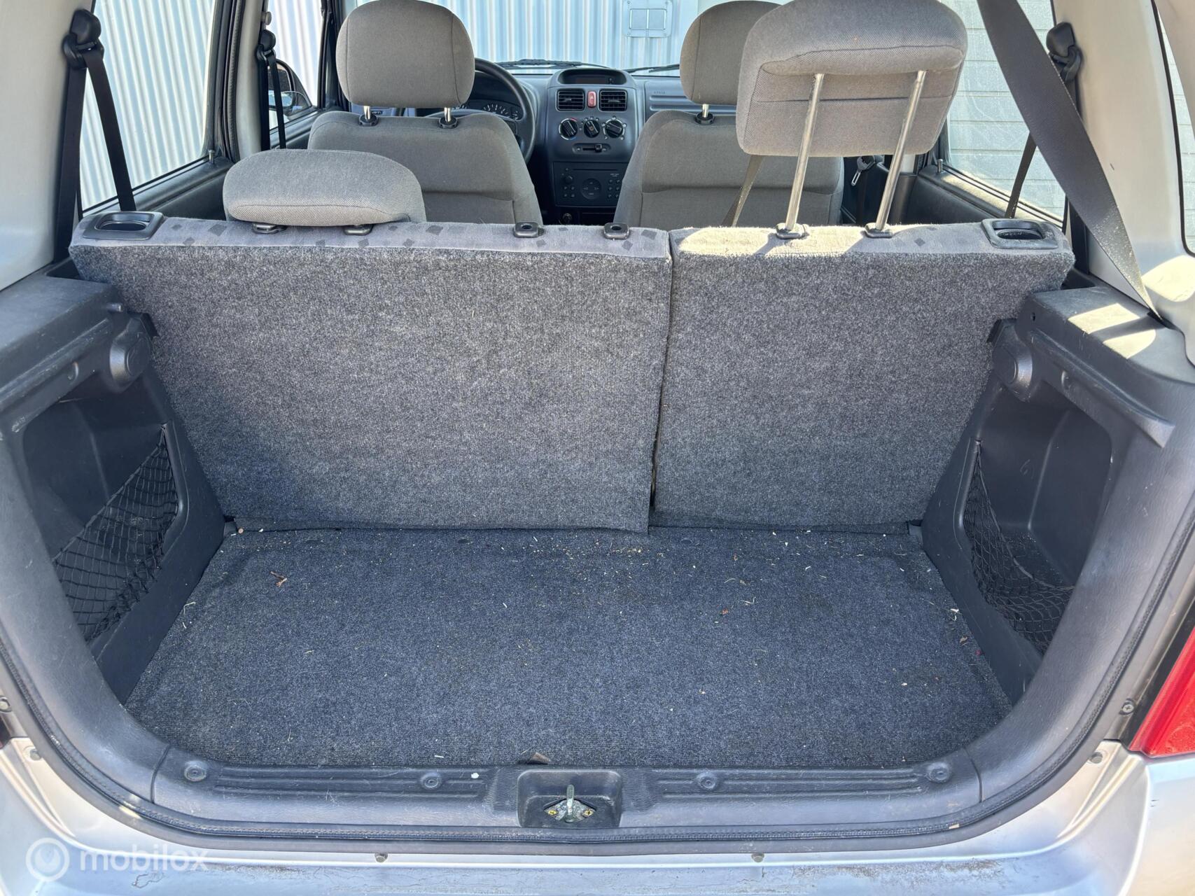 Foto van Opel Agila
