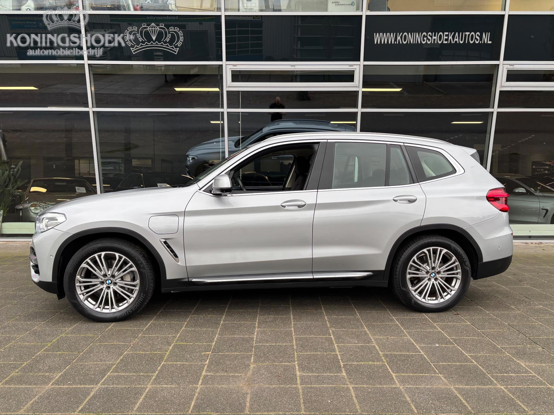 Foto van BMW X3 Xdrive30e