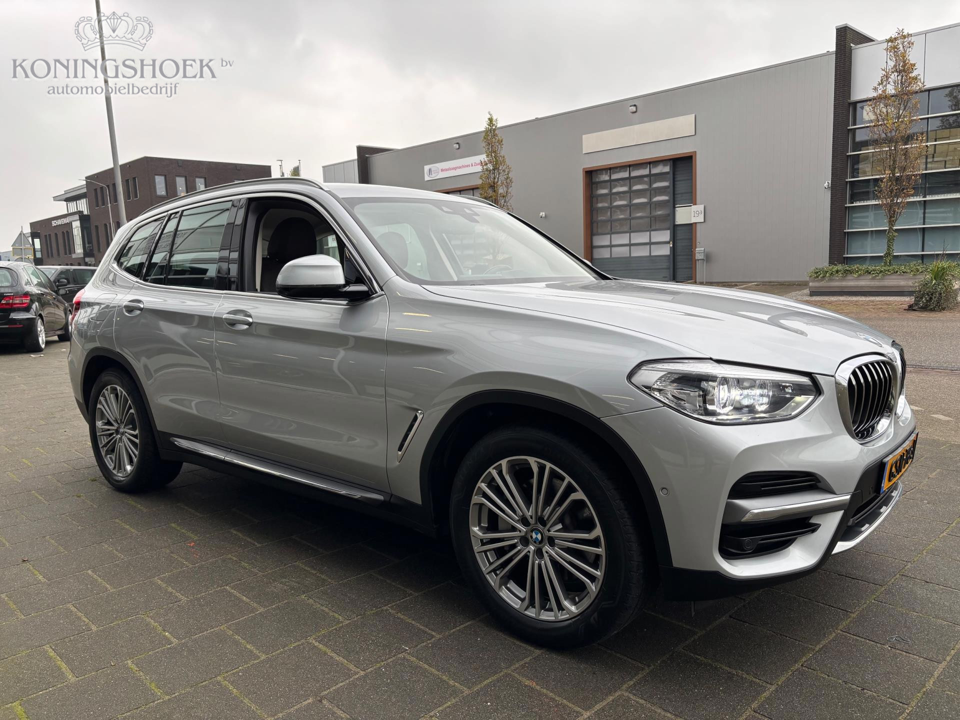 Foto van BMW X3 Xdrive30e