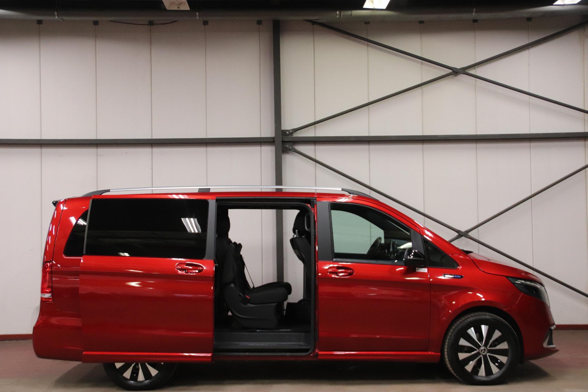 Foto van Mercedes-Benz Eqv