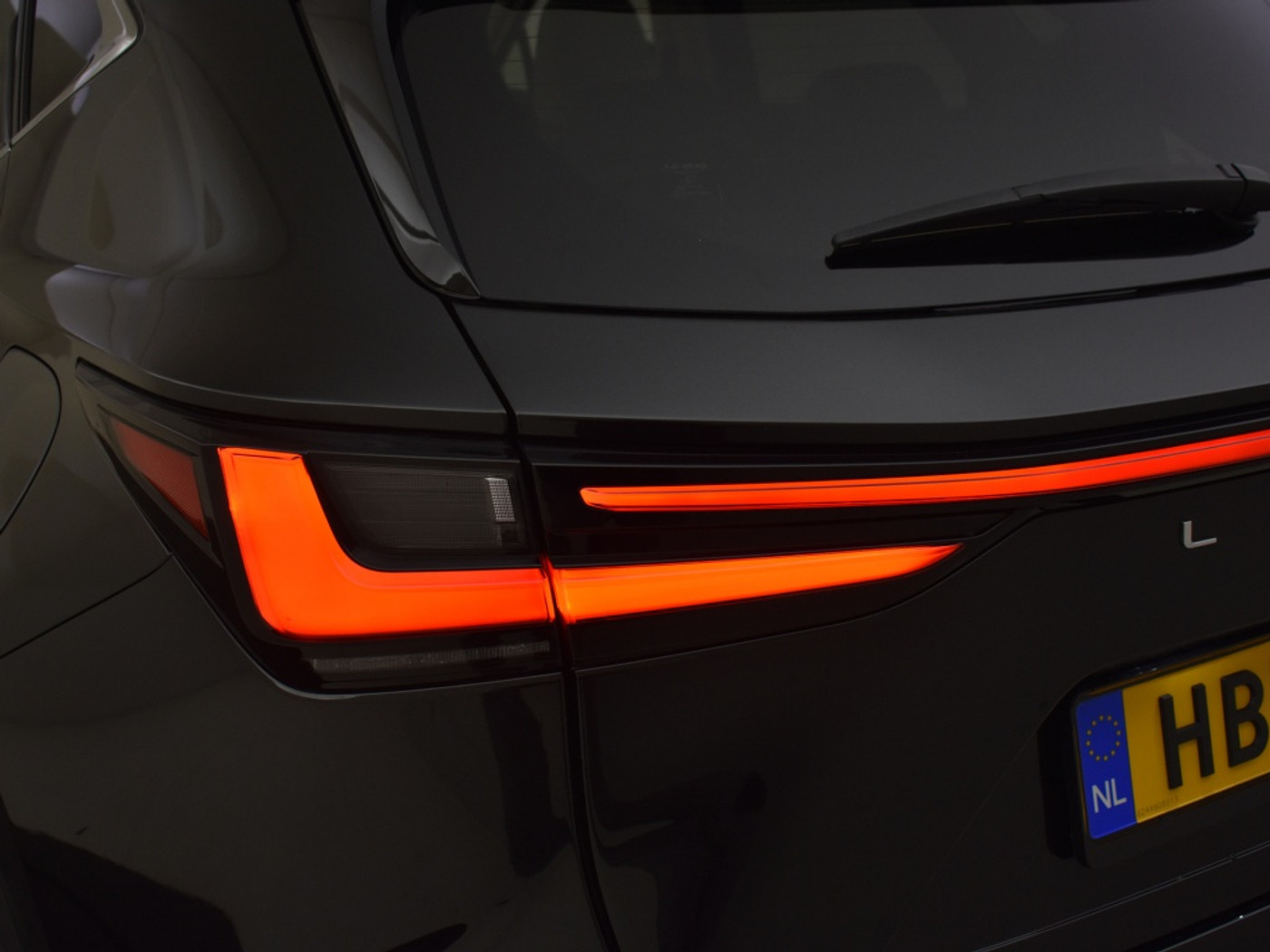Foto van Lexus Lexus Nx450h+