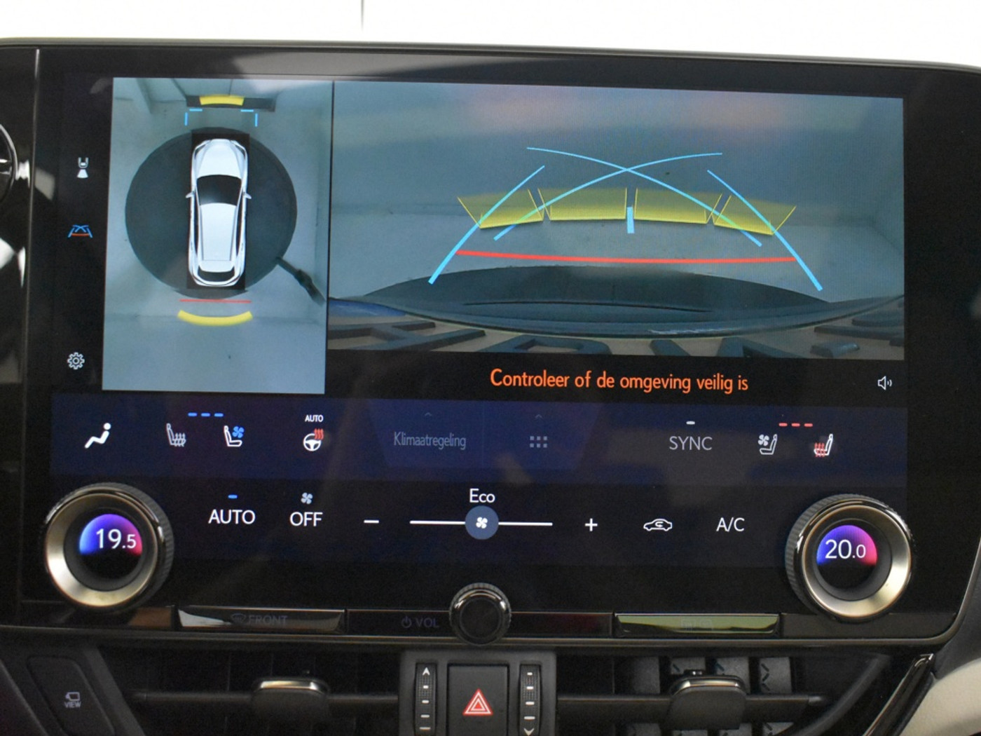 Foto van Lexus Lexus Nx450h+