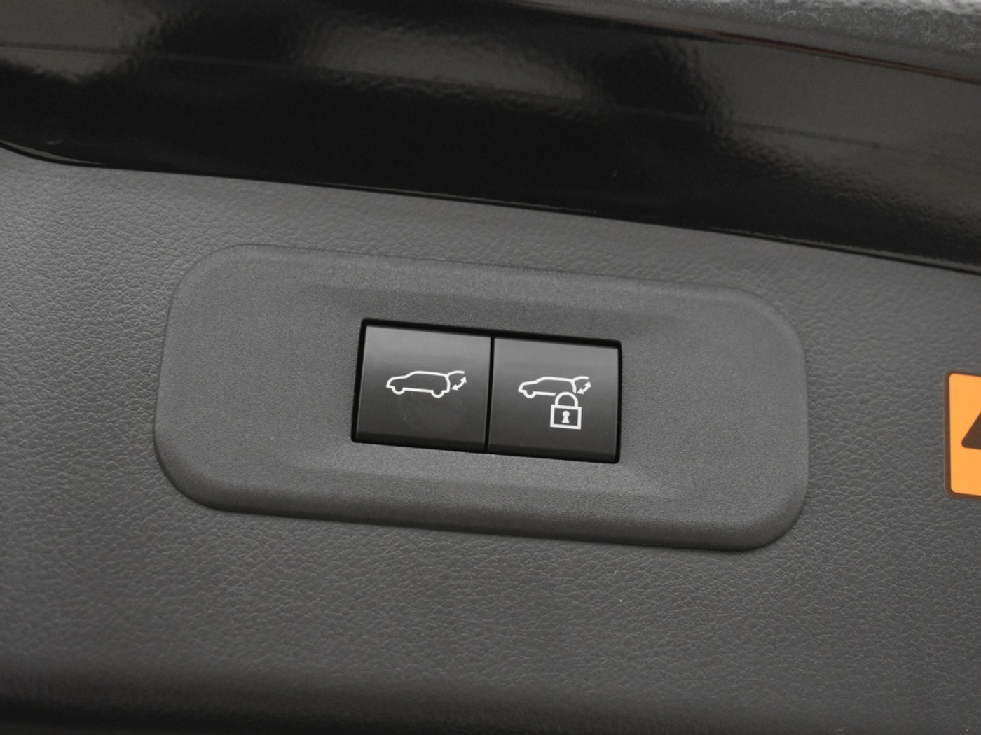 Foto van Lexus Lexus Nx450h+