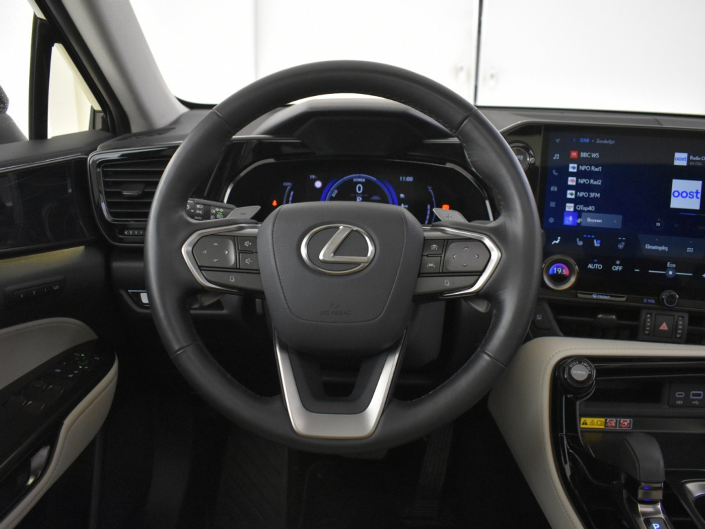 Foto van Lexus Lexus Nx450h+