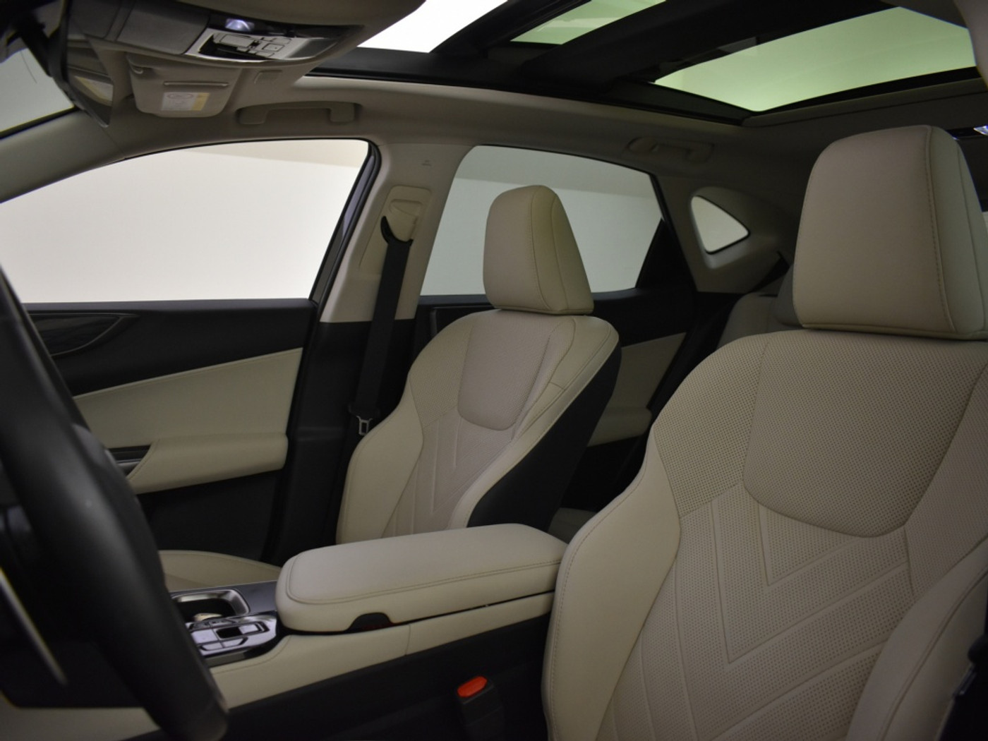 Foto van Lexus Lexus Nx450h+