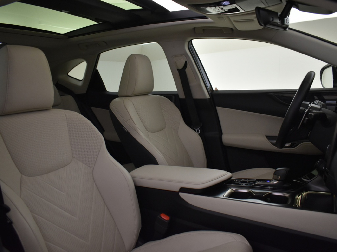 Foto van Lexus Lexus Nx450h+