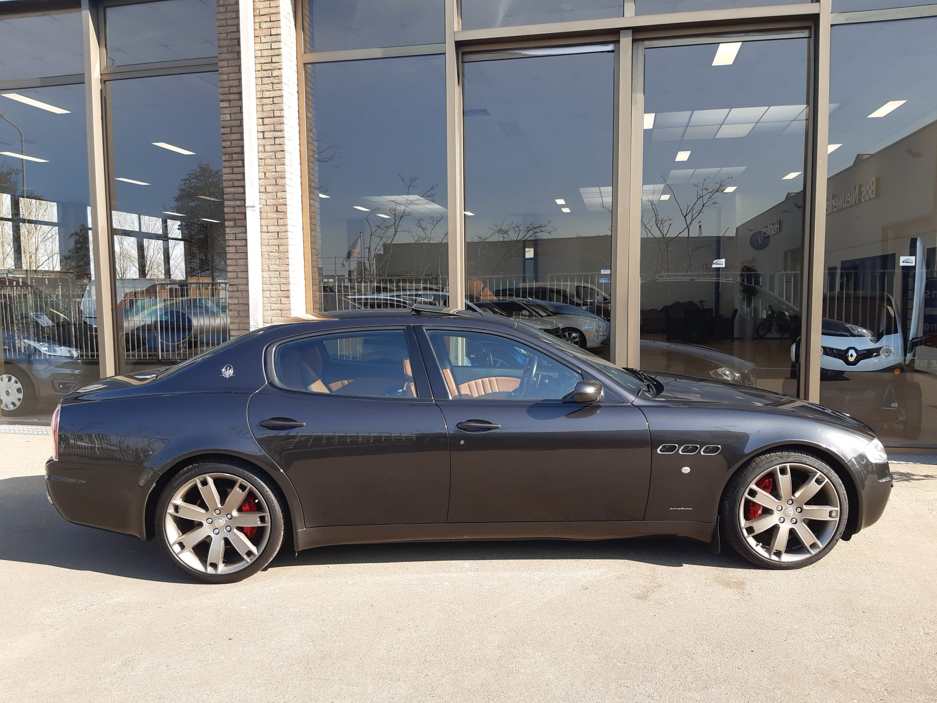 Foto van Maserati Quattroporte Sport GT S