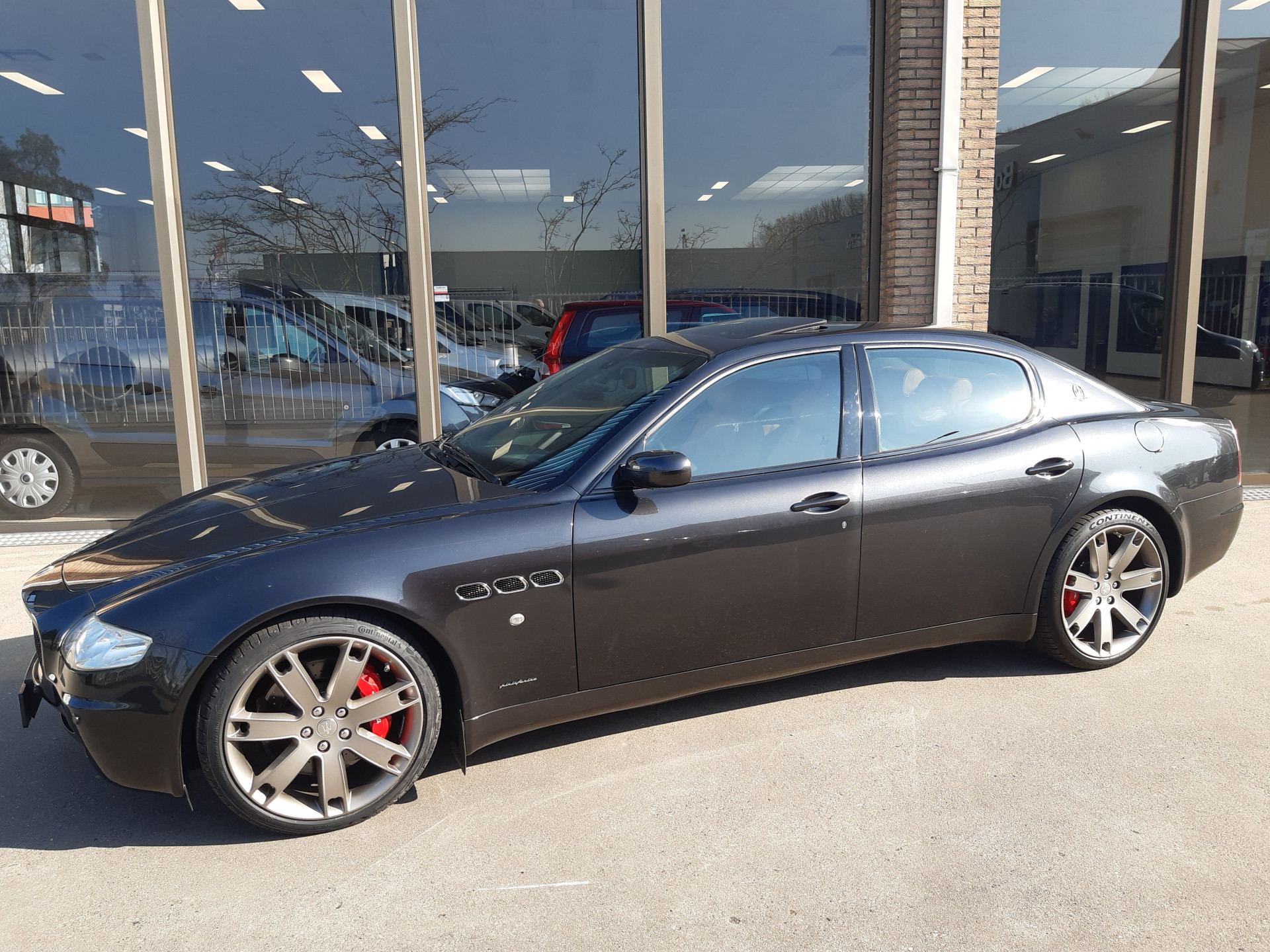 Foto van Maserati Quattroporte Sport GT S