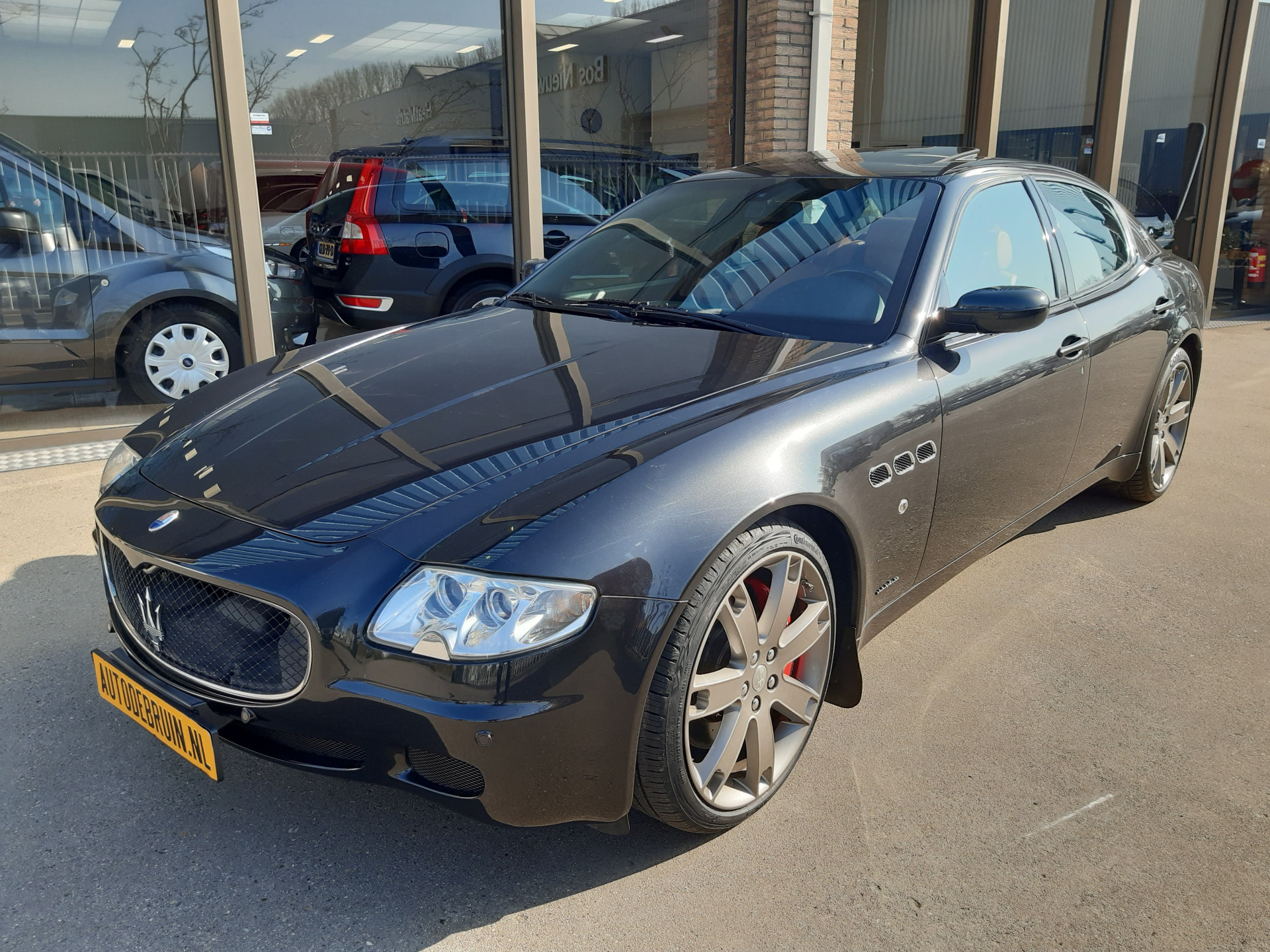 Foto van Maserati Quattroporte Sport GT S