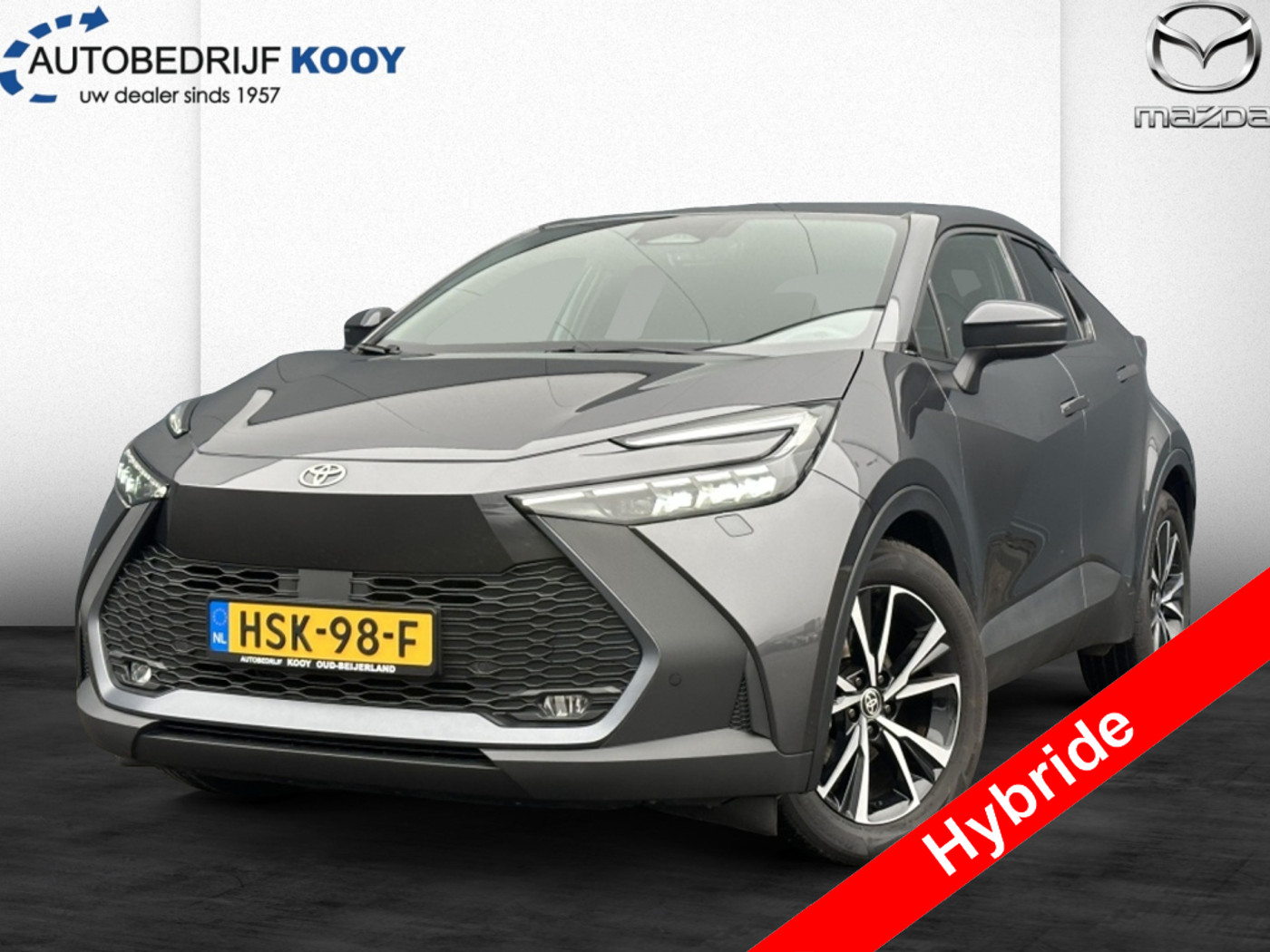 Toyota Toyota C-hr 1.8 Hybrid Dynamic Limited / Groot scherm / Parkeersensoren 2024 - voorkant