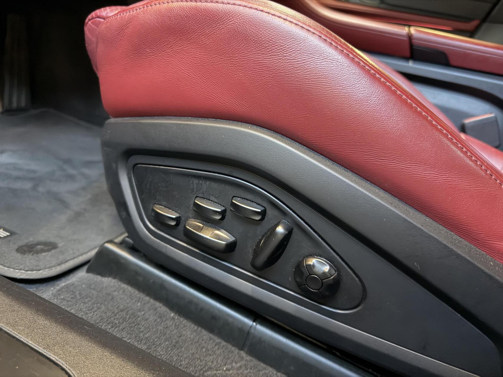 Foto van Porsche Taycan 4s