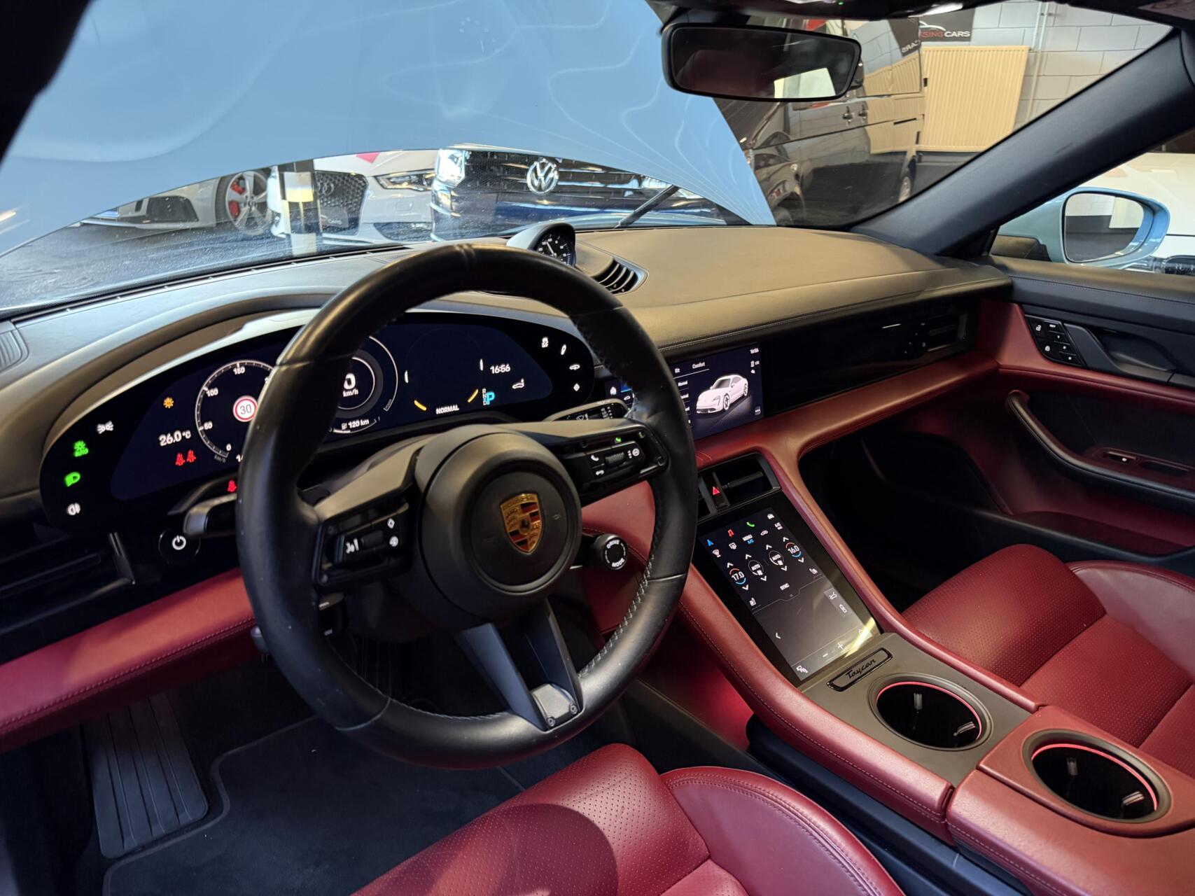Foto van Porsche Taycan 4s