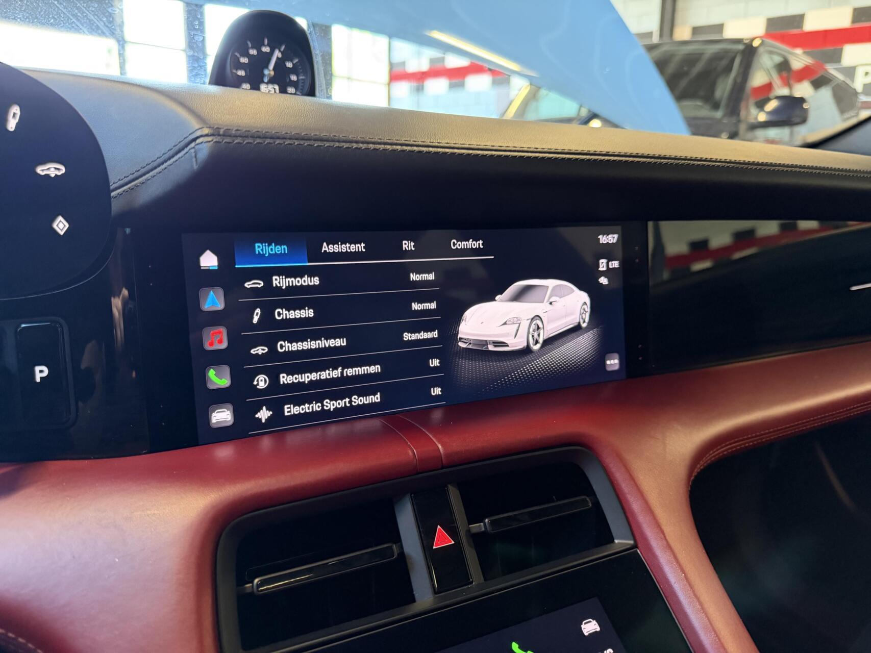 Foto van Porsche Taycan 4s