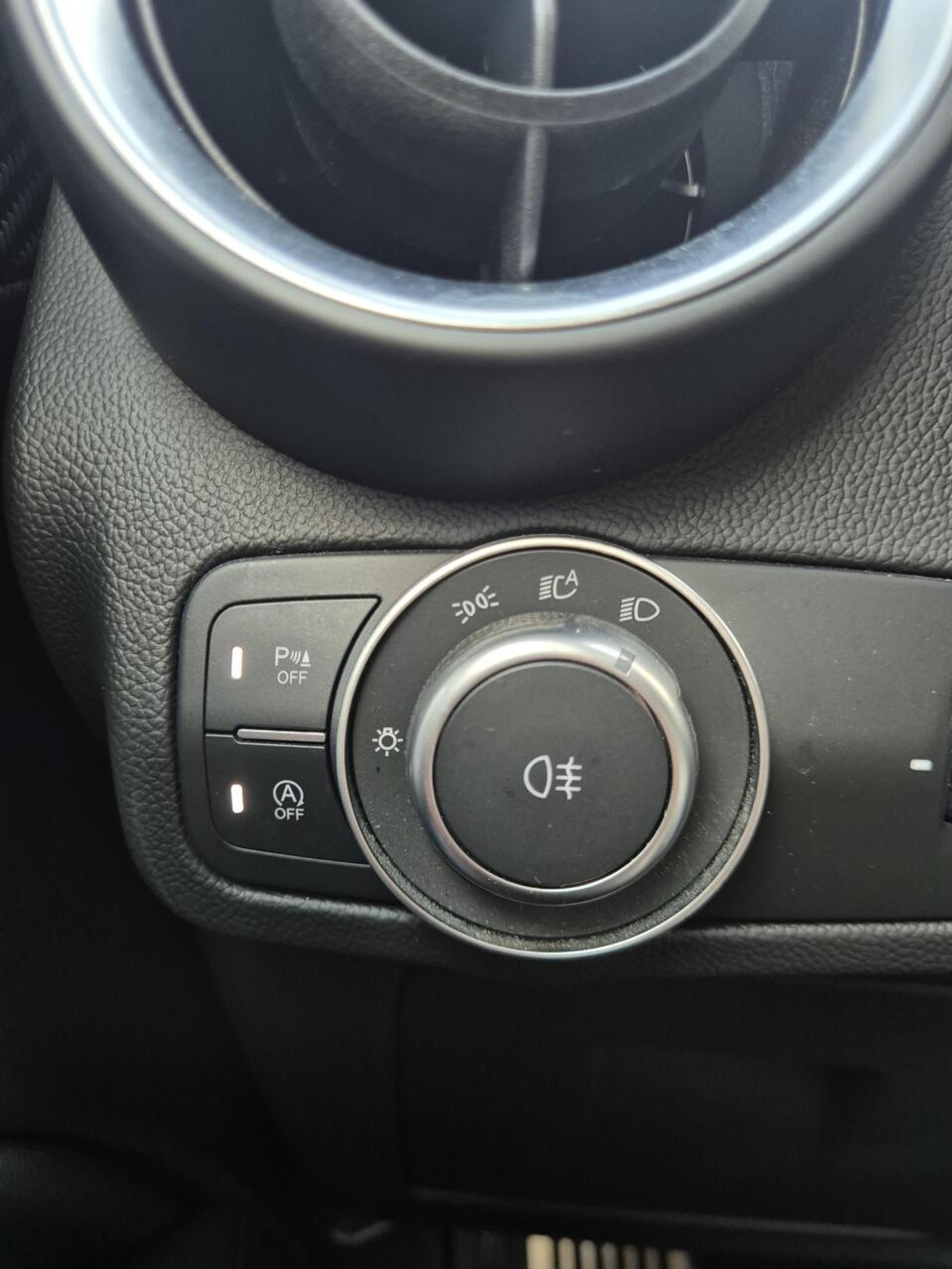 Foto van Alfa Romeo Stelvio Quadrifoglio
