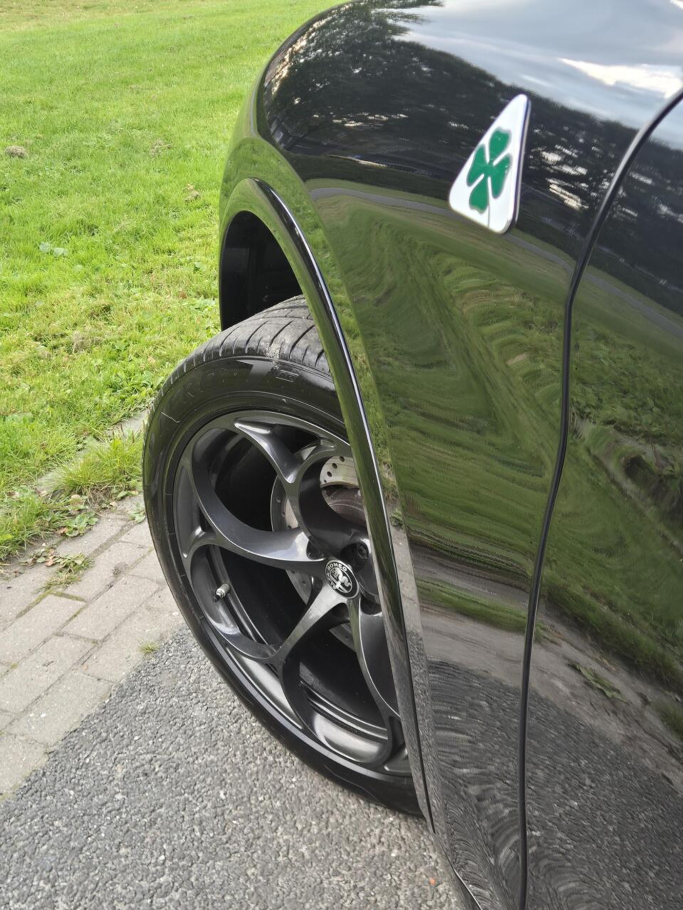 Foto van Alfa Romeo Stelvio Quadrifoglio