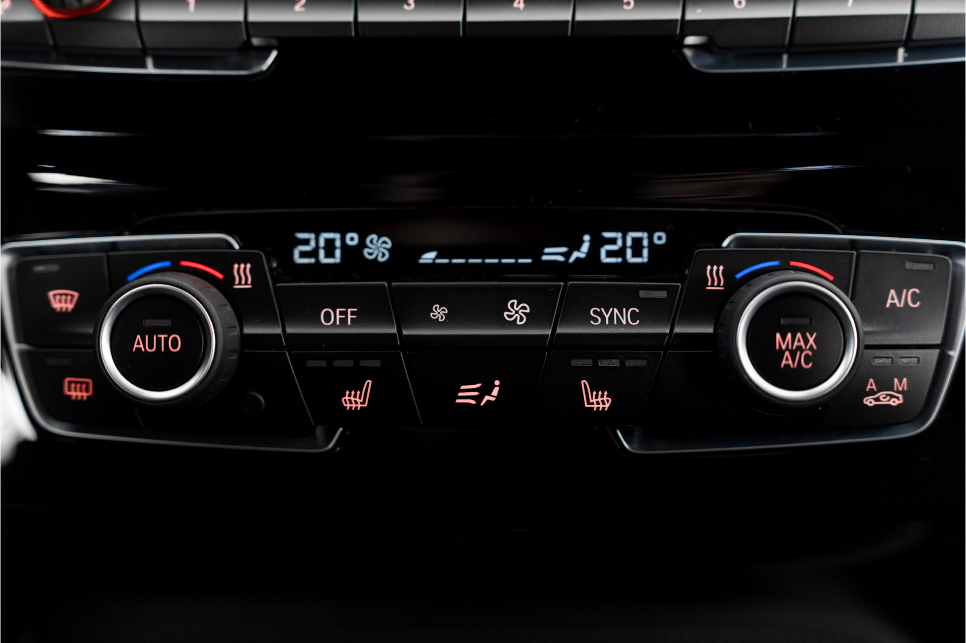 Foto van BMW X2 Xdrive25e