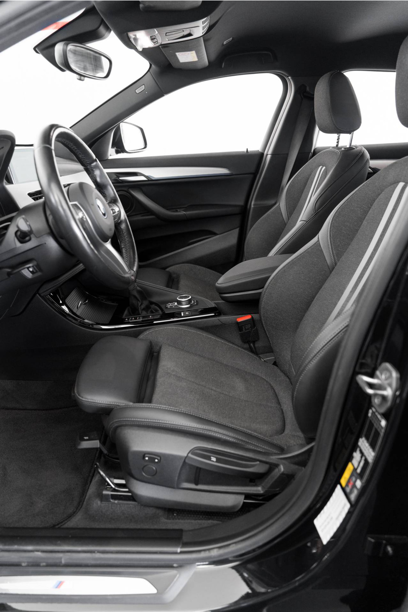 Foto van BMW X2 Xdrive25e