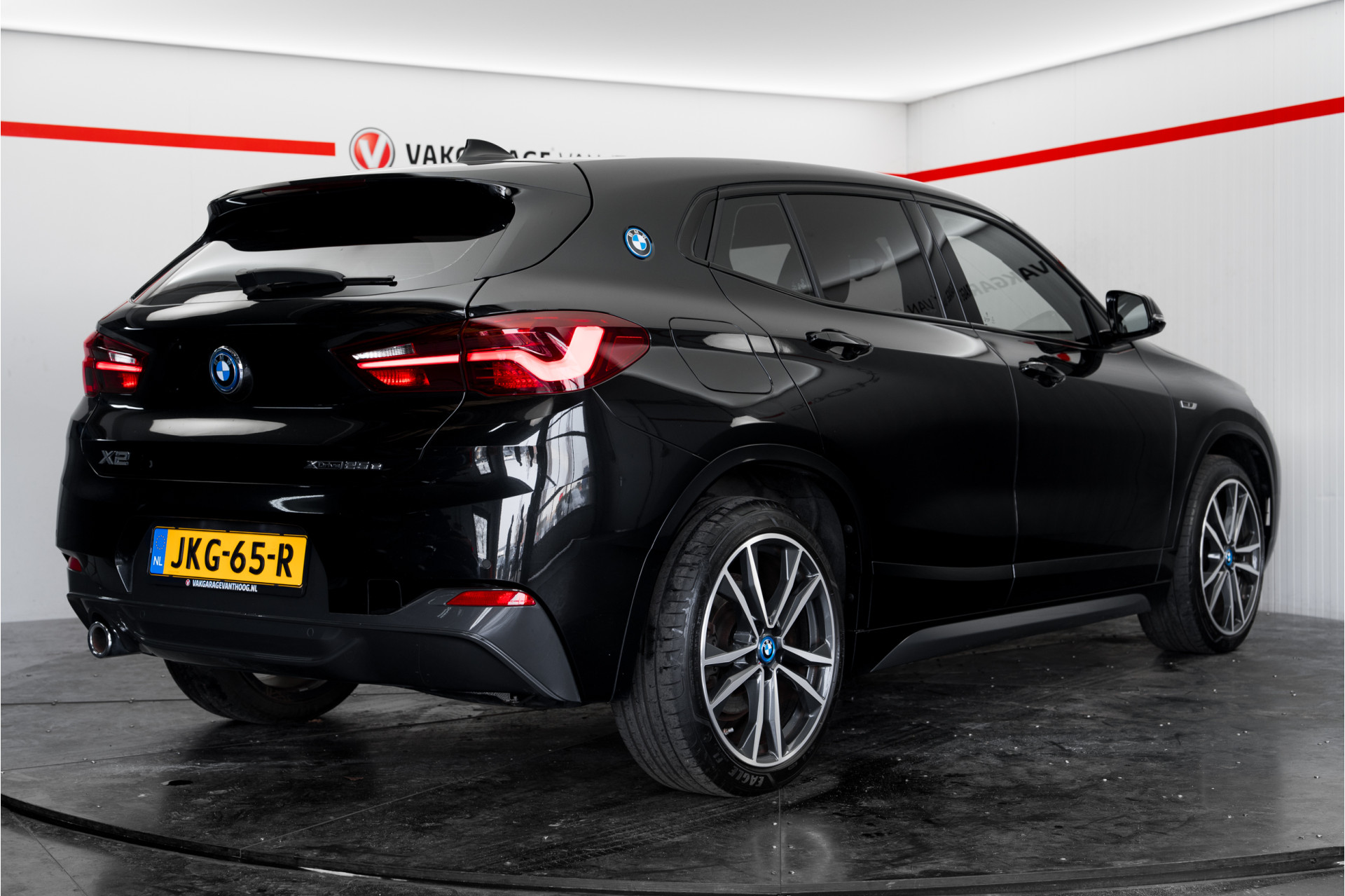 Foto van BMW X2 Xdrive25e