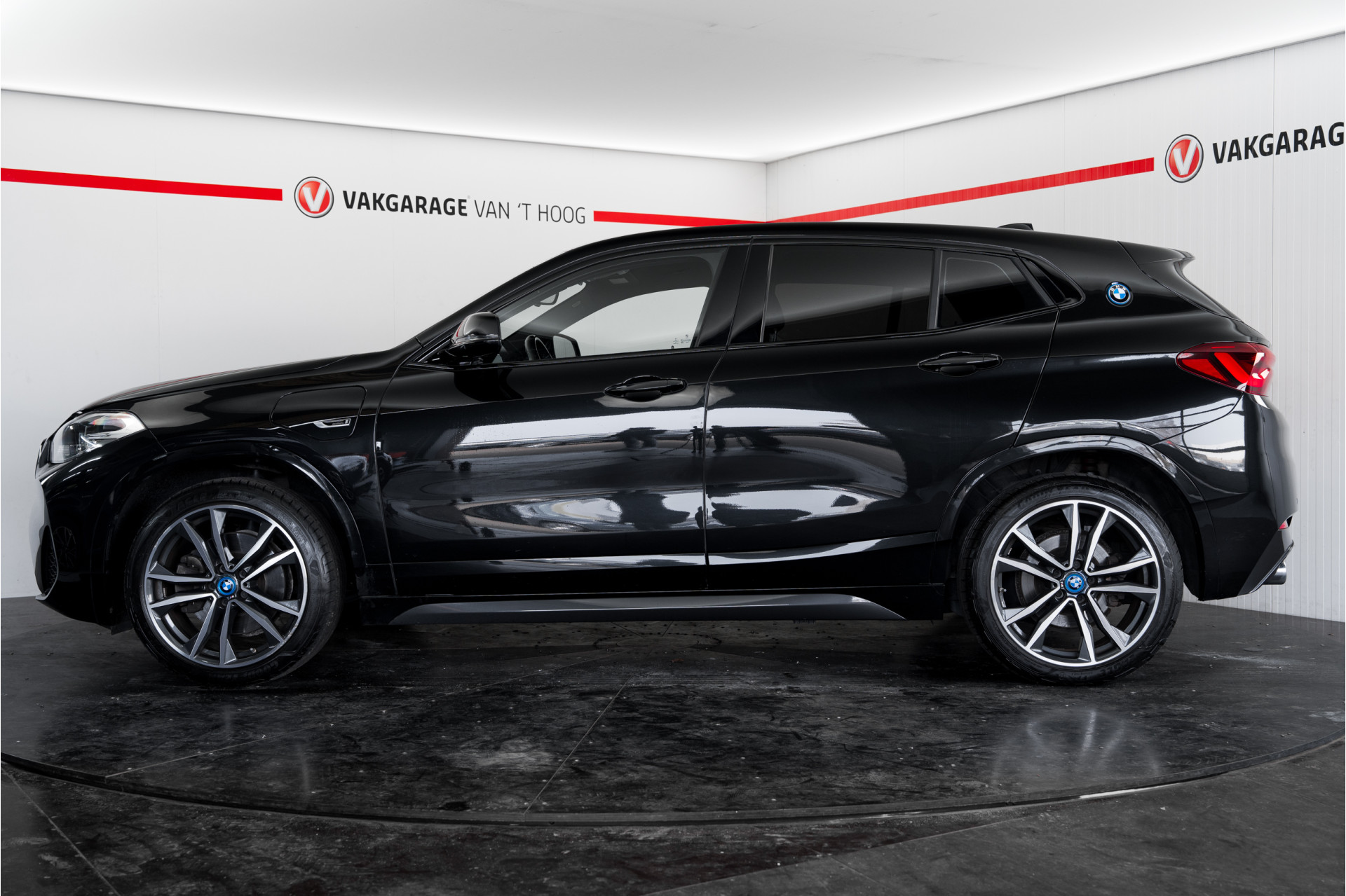 Foto van BMW X2 Xdrive25e