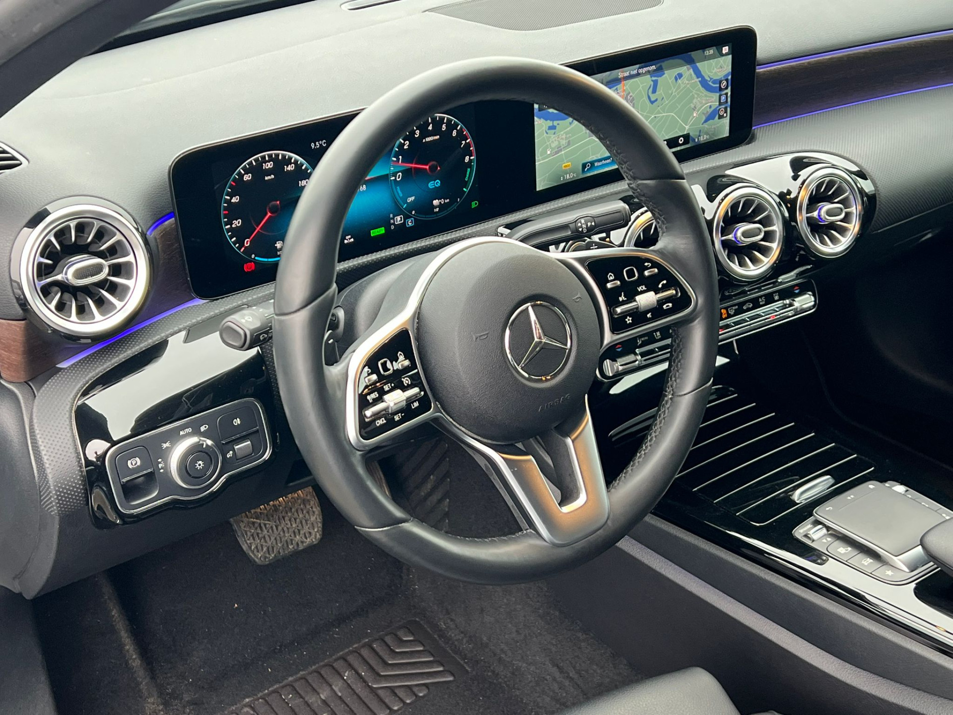 Foto van Mercedes-Benz A 250 E