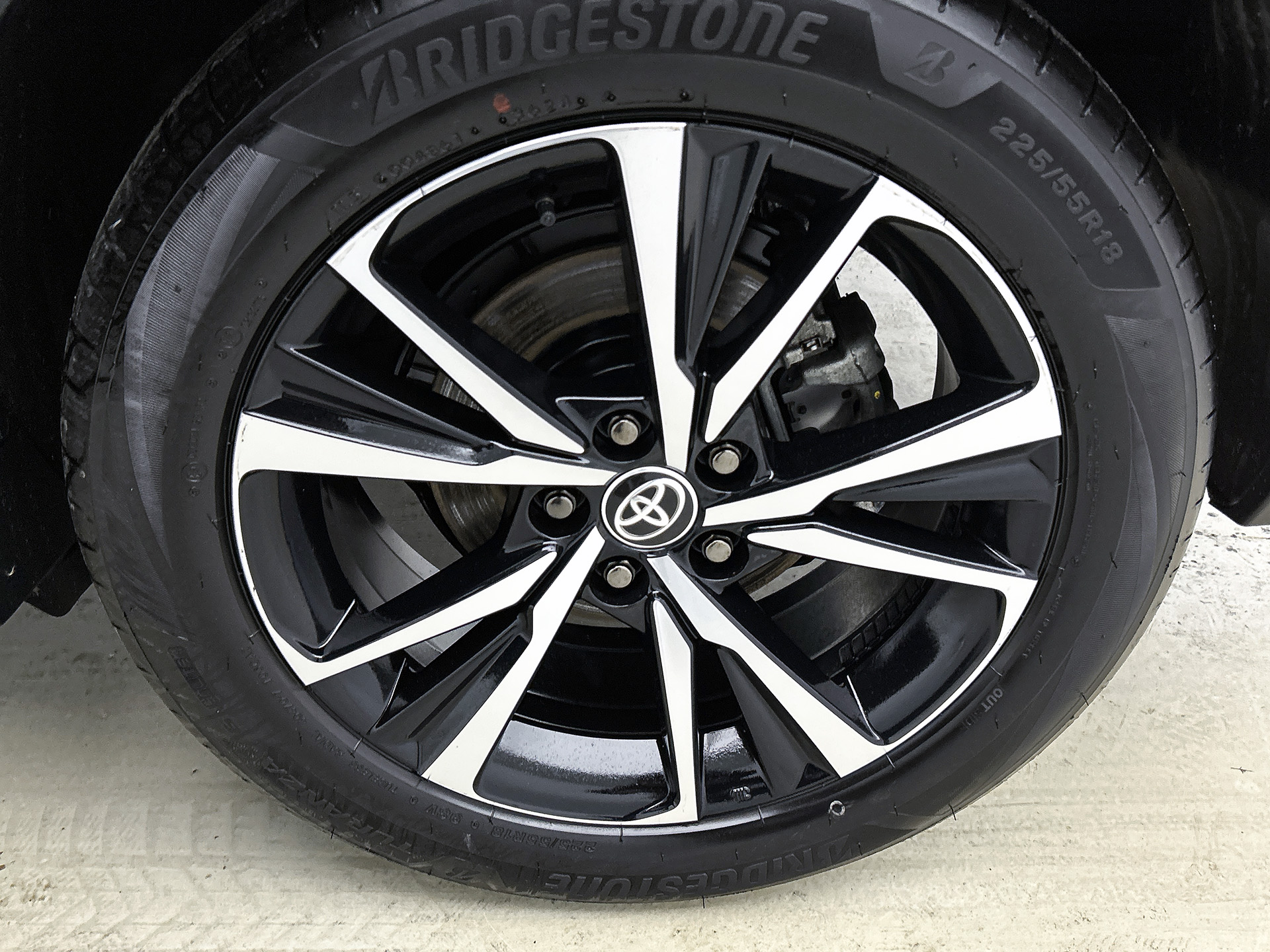 Foto van Toyota Toyota C-hr
