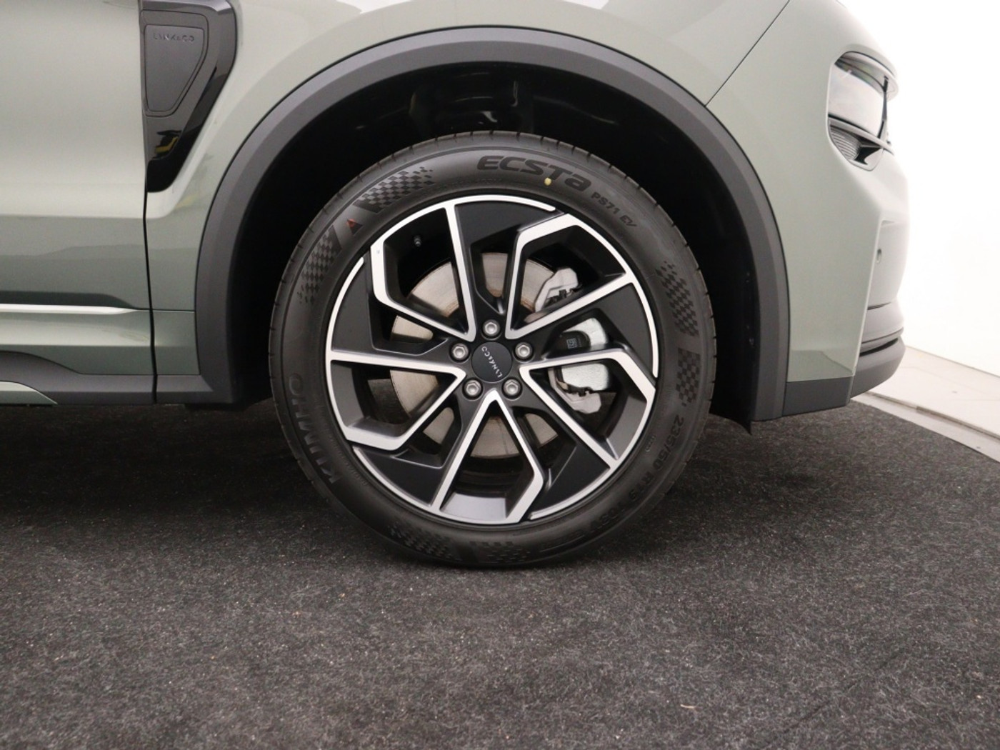 Foto van Lynk&co LYNK & Co 01
