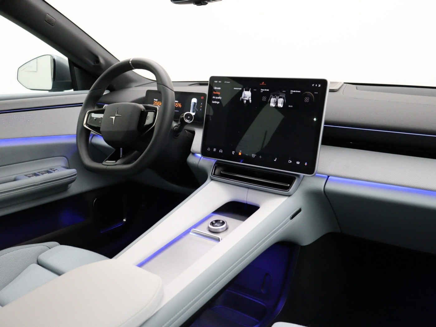 Foto van Polestar Polestar 4
