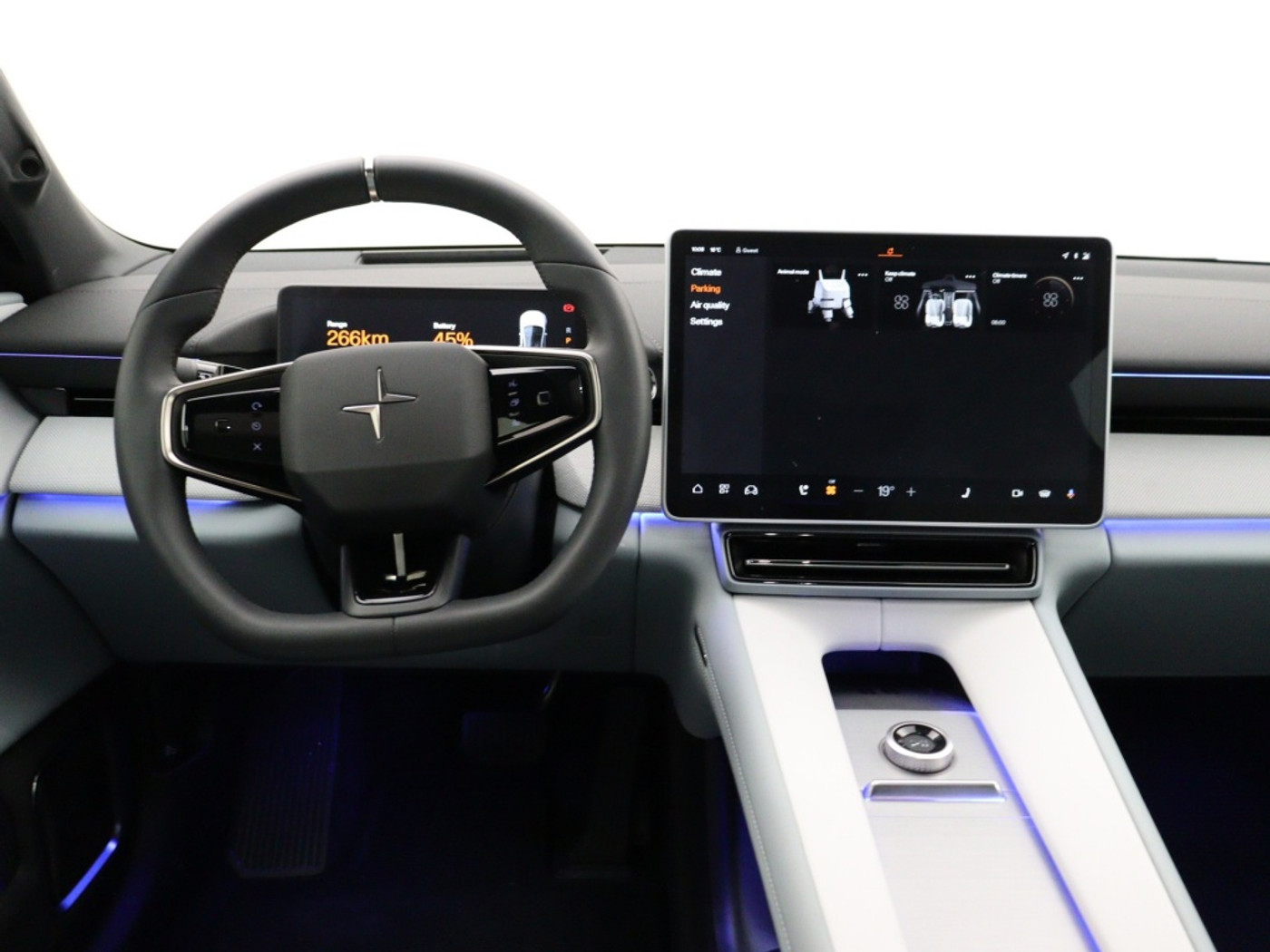 Foto van Polestar Polestar 4