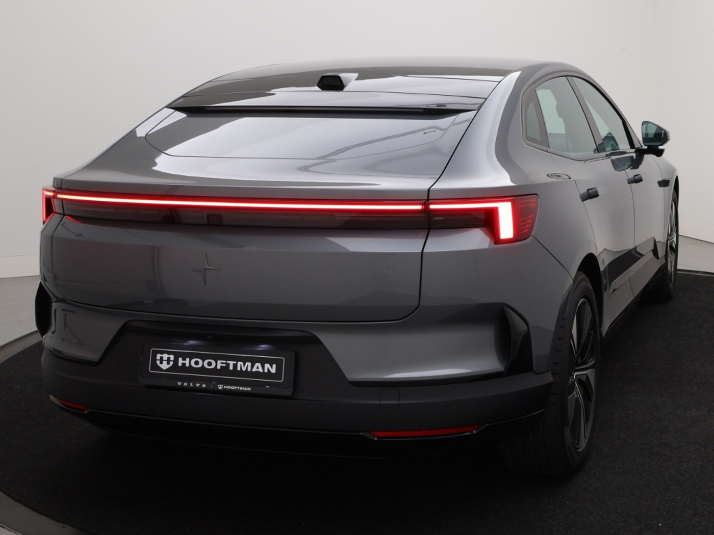 Foto van Polestar Polestar 4