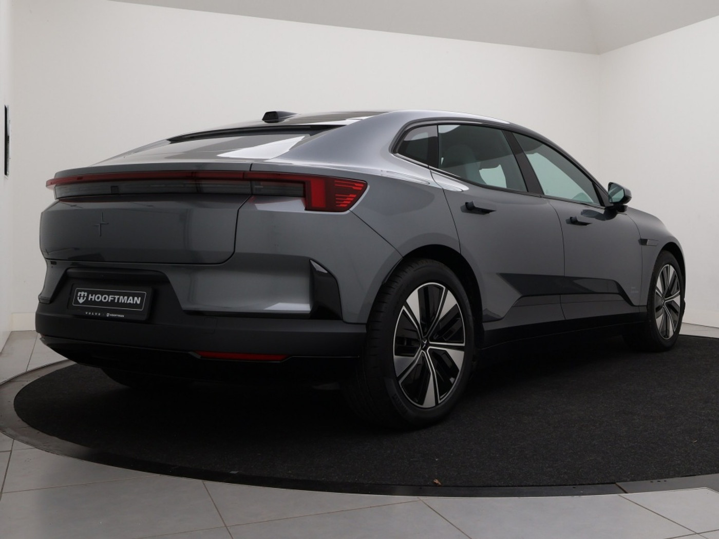 Foto van Polestar Polestar 4