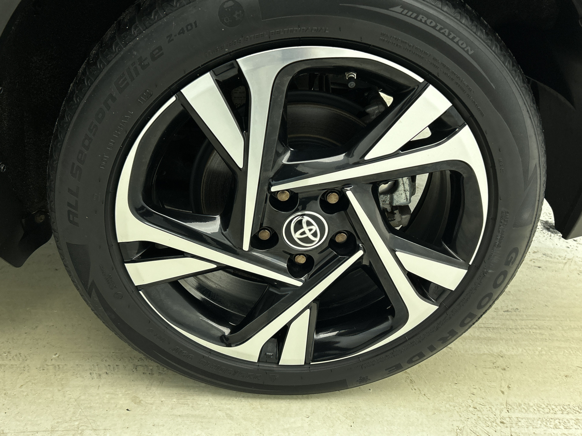 Foto van Toyota Toyota C-hr