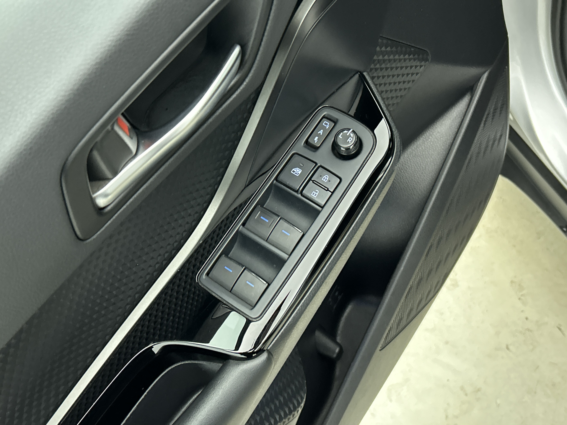 Foto van Toyota Toyota C-hr
