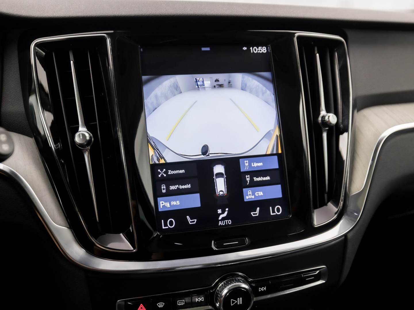 Foto van Volvo V60 T8 Twin Engine